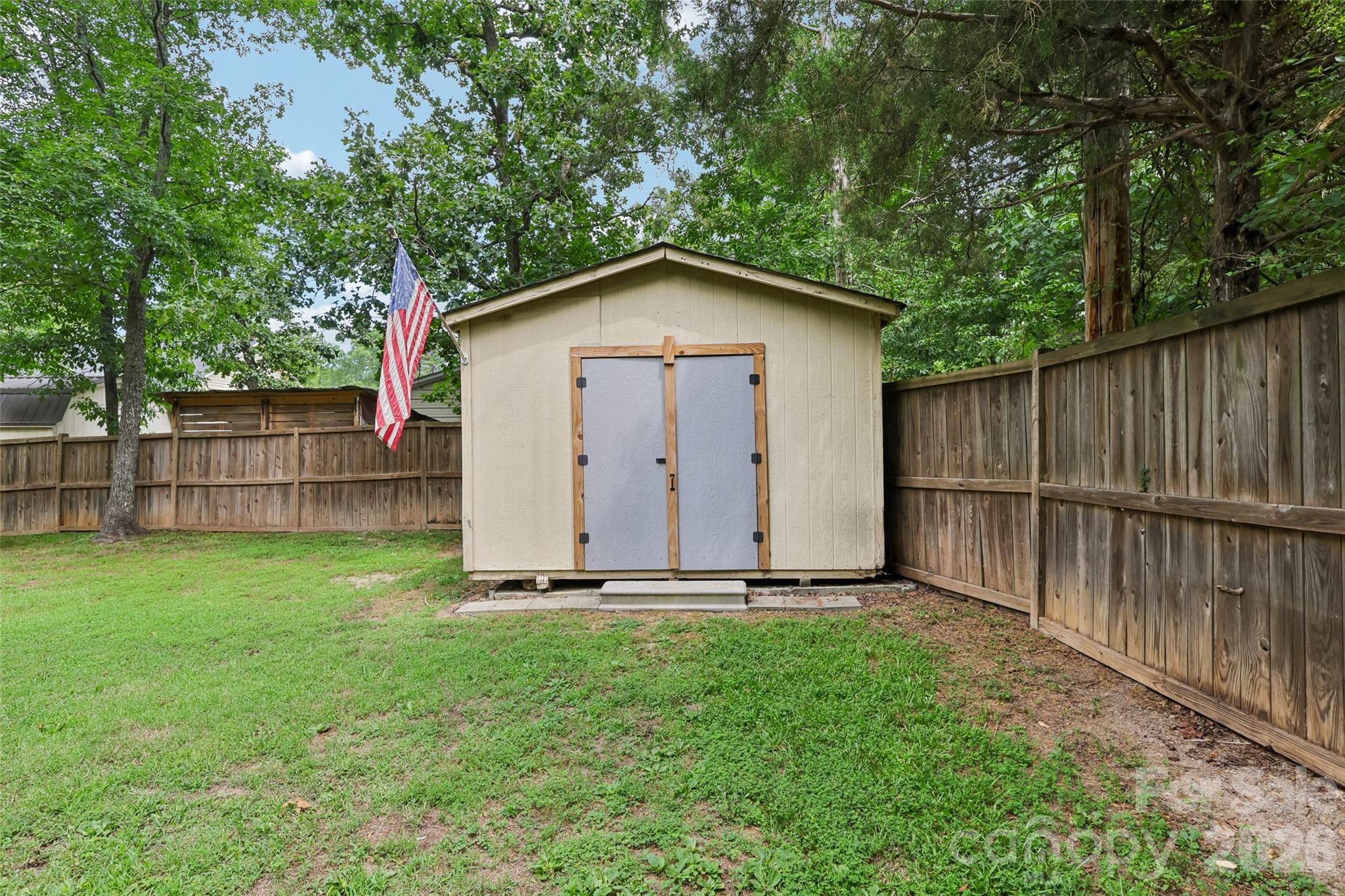207 S Gold Branch Road — Richfield