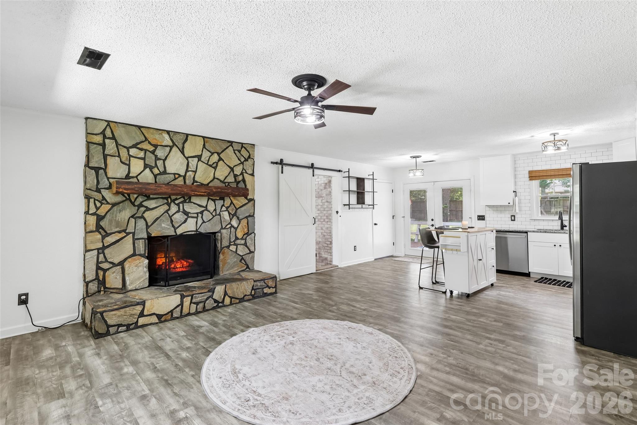 207 S Gold Branch Road — Richfield