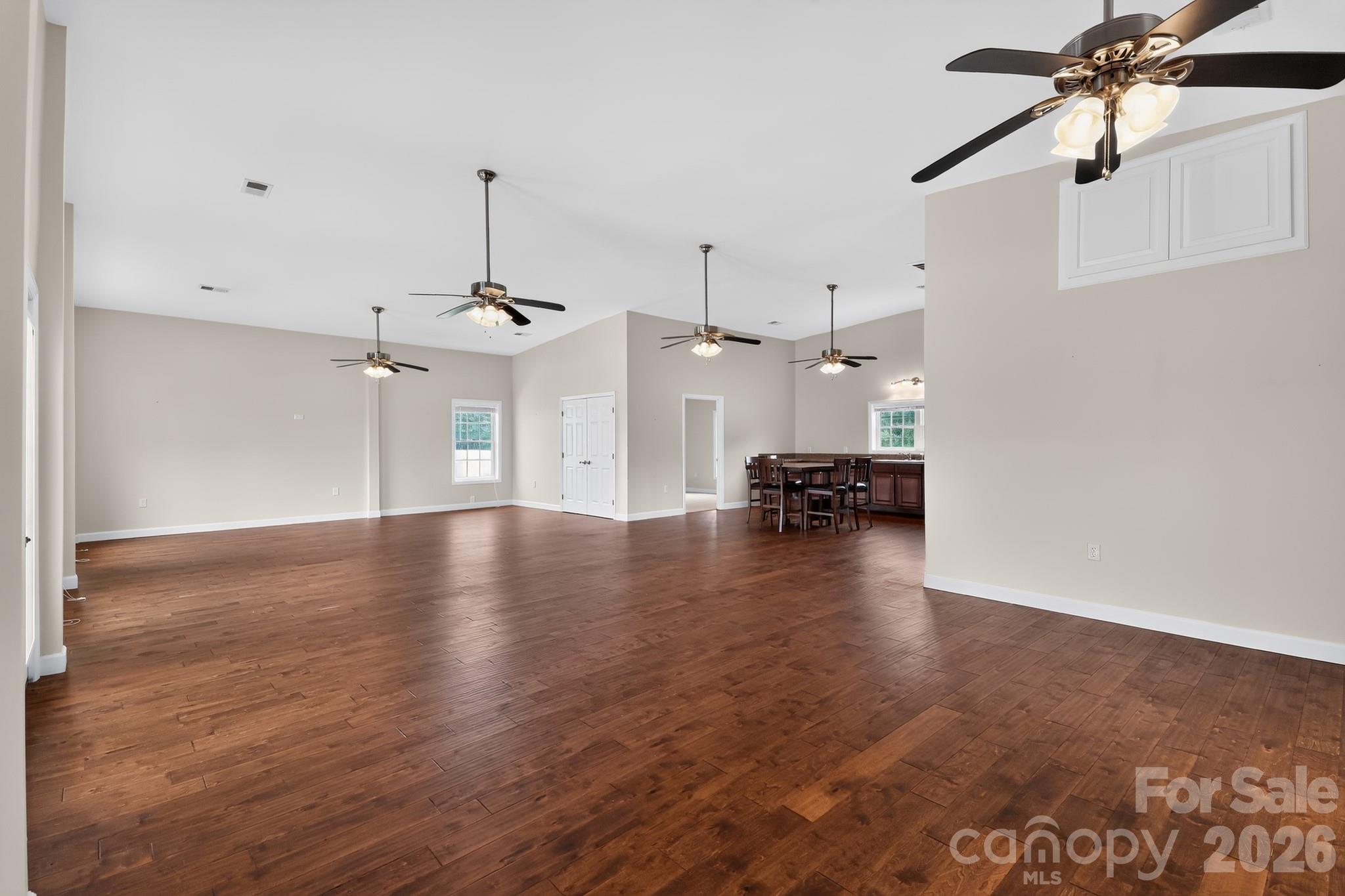450 Bull Swamp Road — St. Matthews
