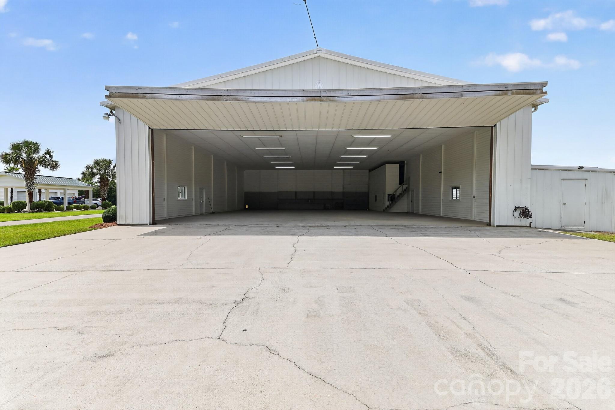 450 Bull Swamp Road — St. Matthews