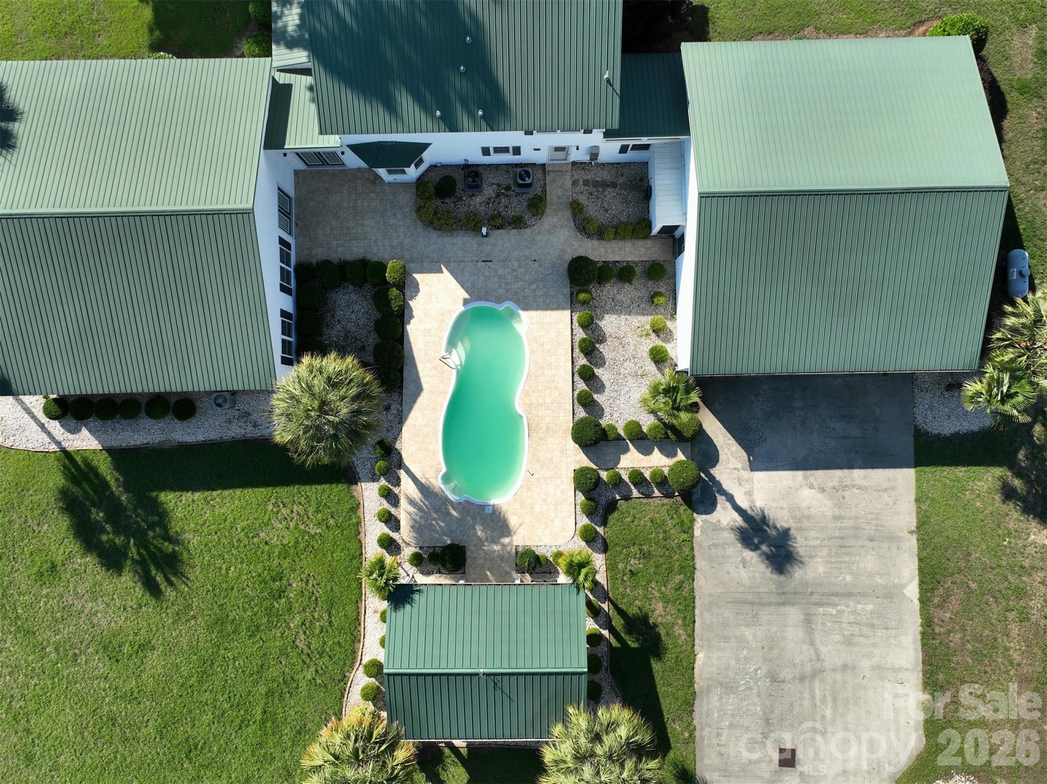 450 Bull Swamp Road — St. Matthews