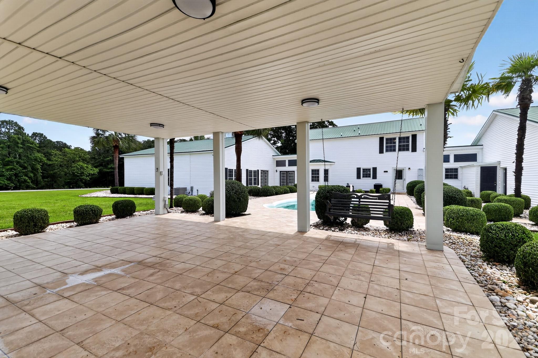 450 Bull Swamp Road — St. Matthews