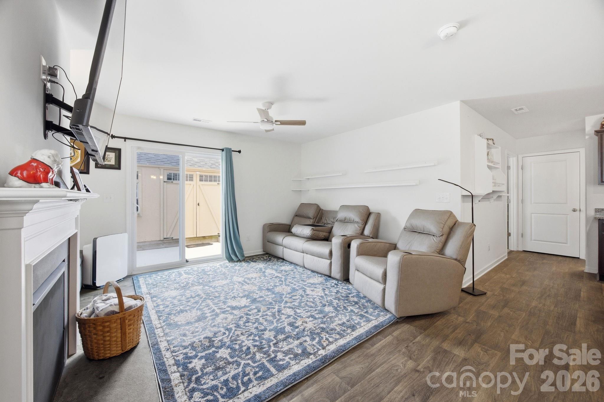 1706 Gaston Mountain Drive — Dallas
