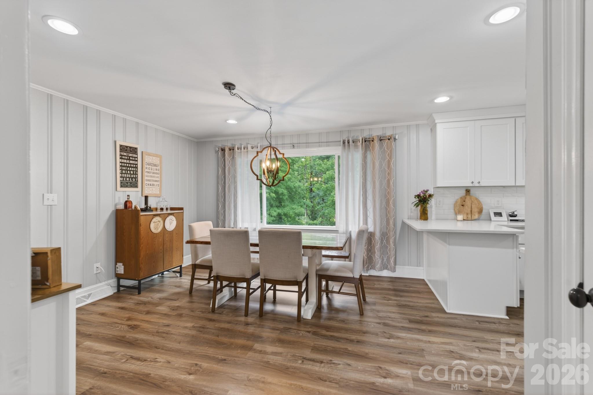 1100 Sunset Road — Cherryville