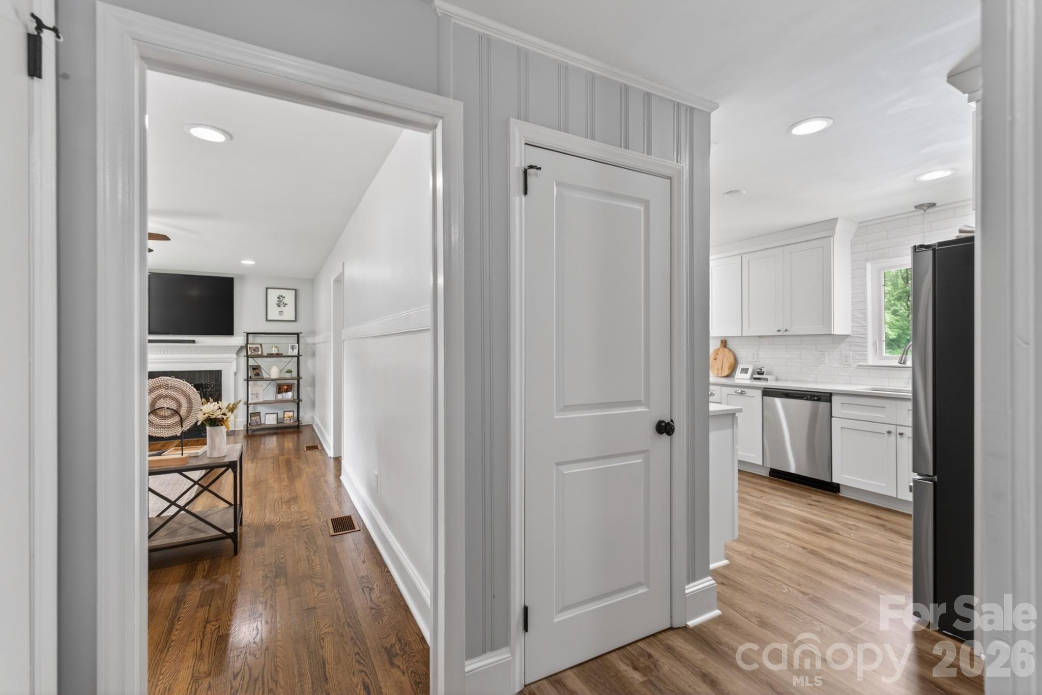 1100 Sunset Road — Cherryville