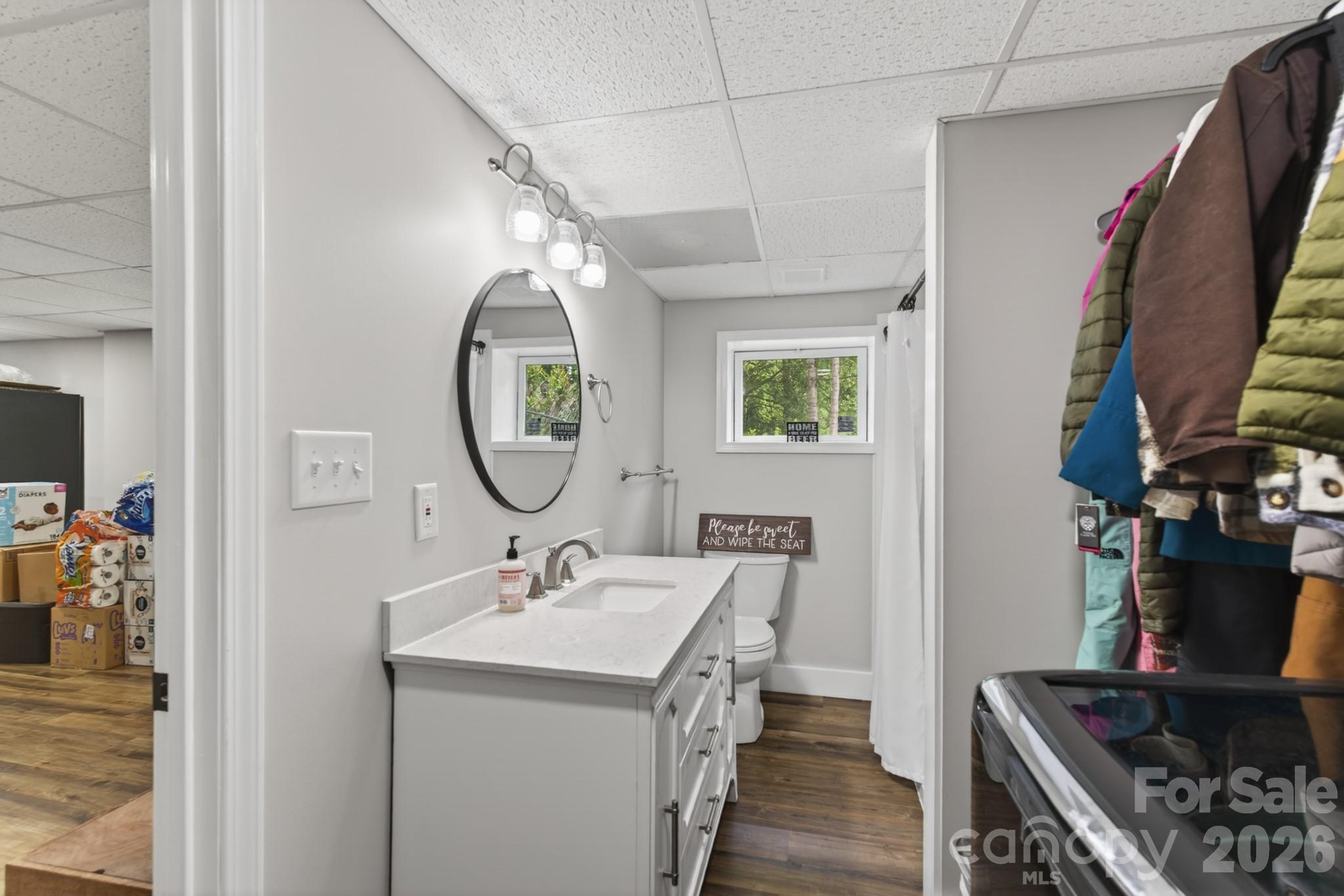1100 Sunset Road — Cherryville