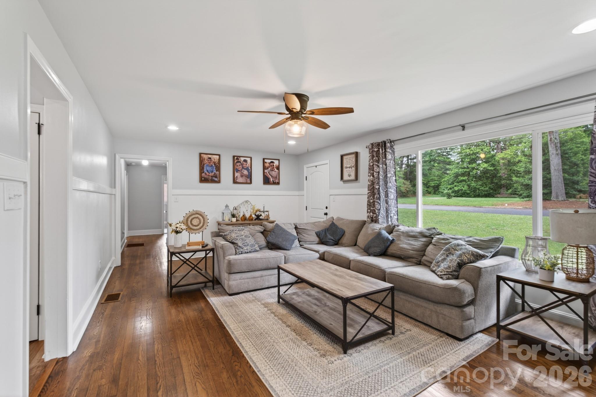 1100 Sunset Road — Cherryville