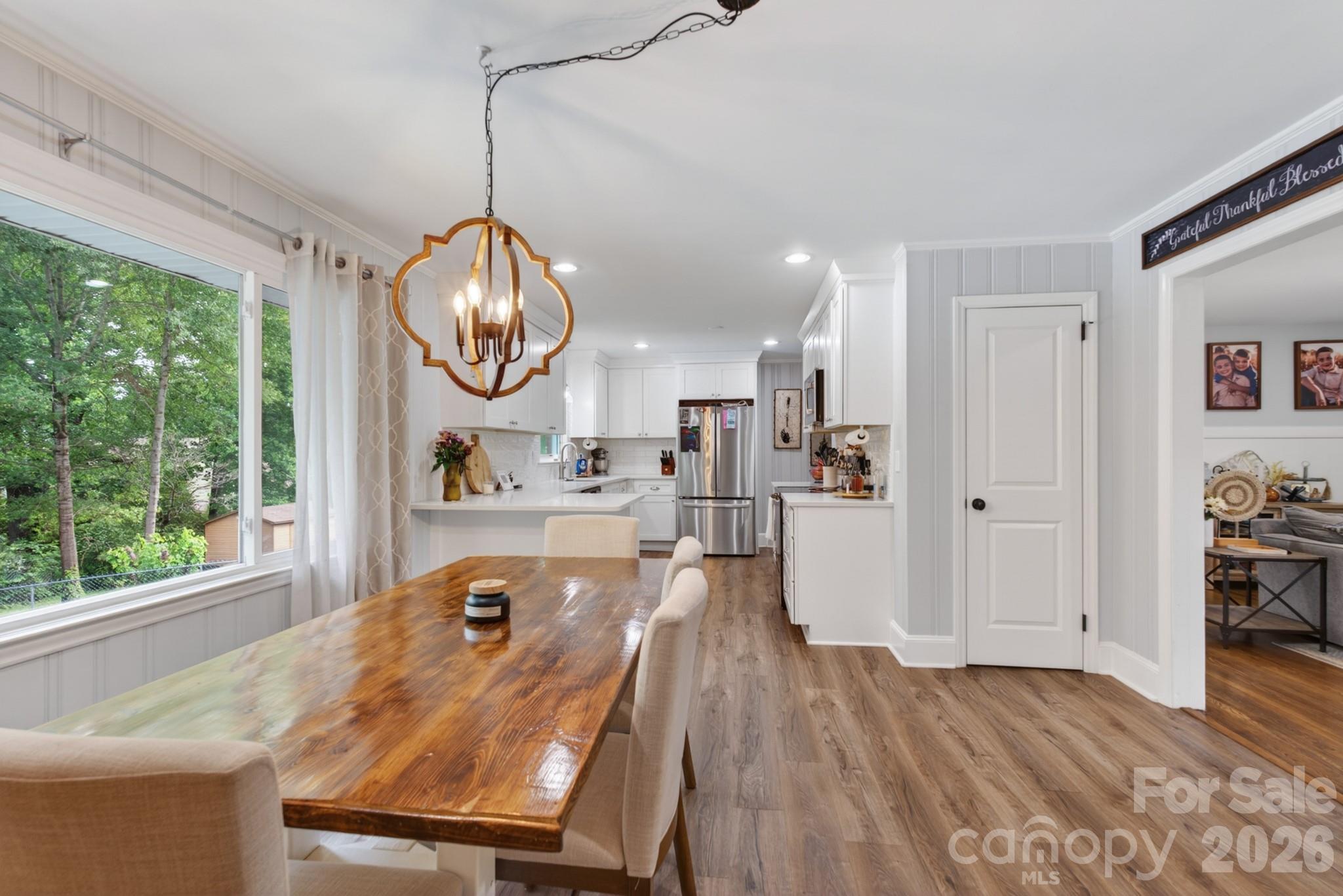 1100 Sunset Road — Cherryville