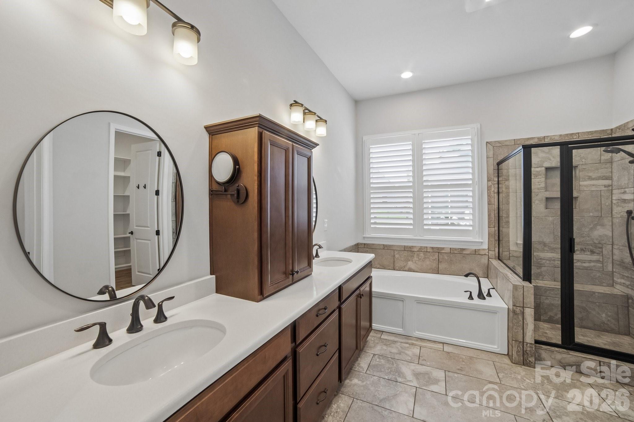 8096 Woodline Lane — Denver