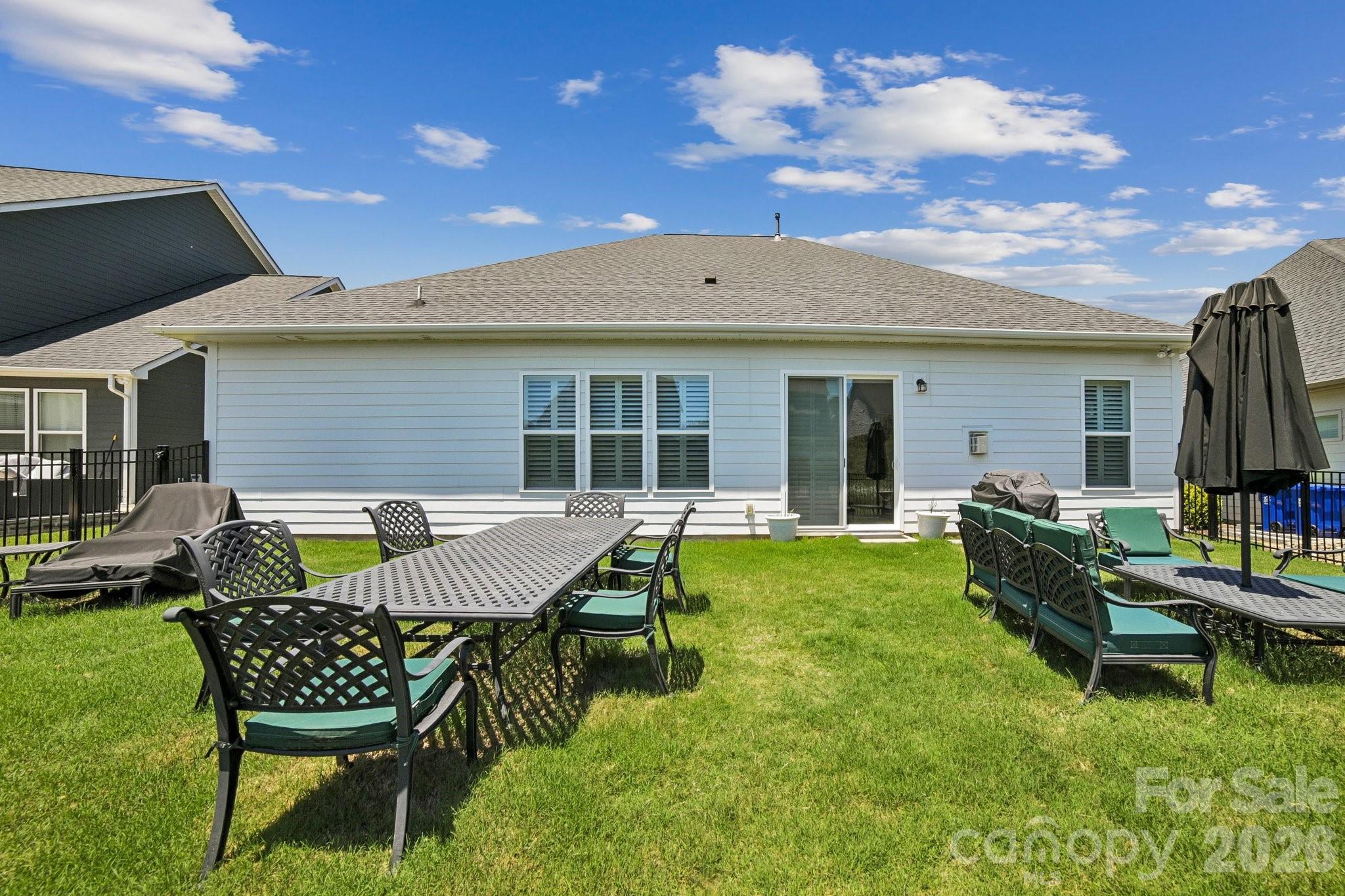 8096 Woodline Lane — Denver