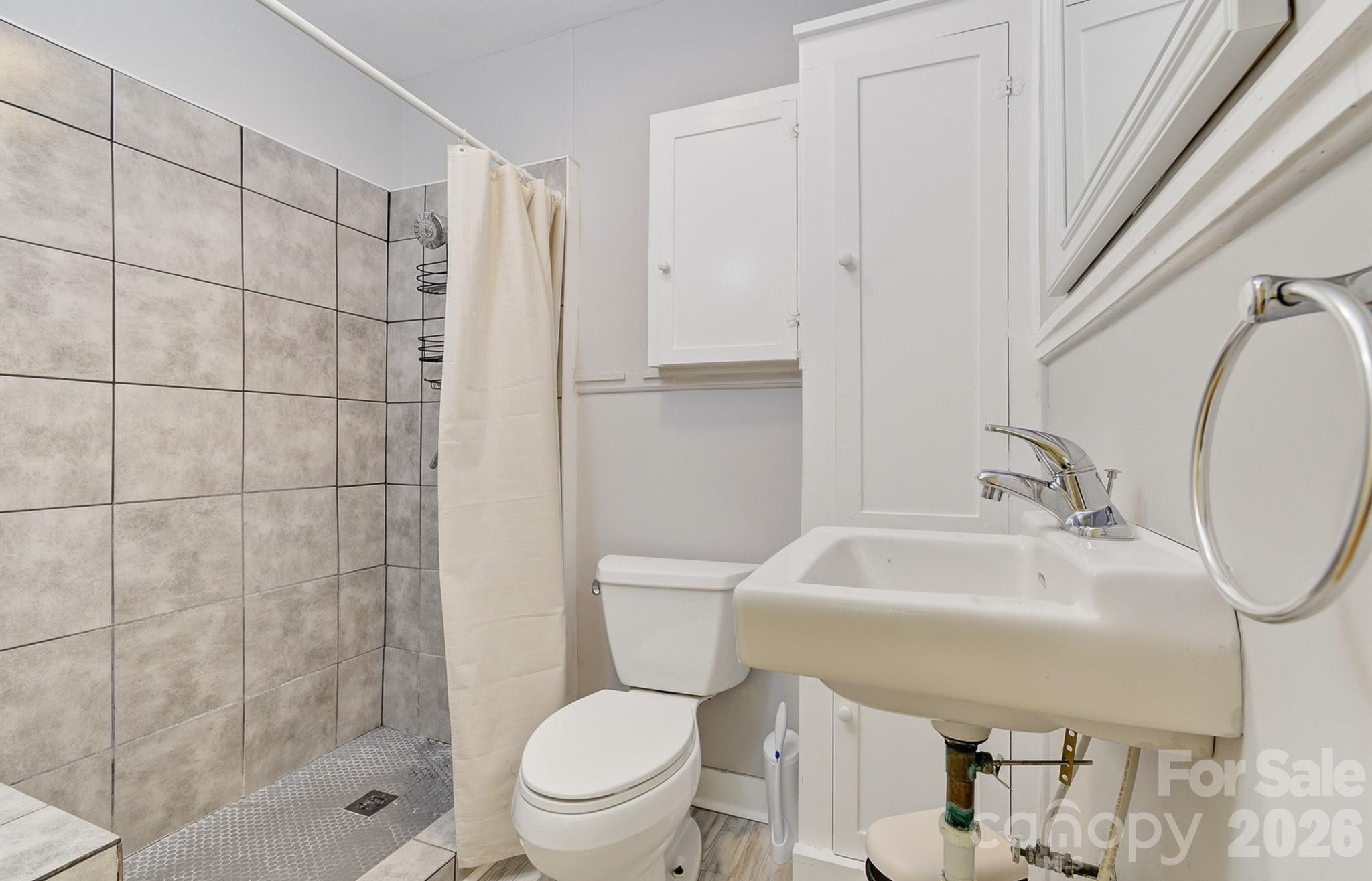 3119 Brevard Road — Hendersonville