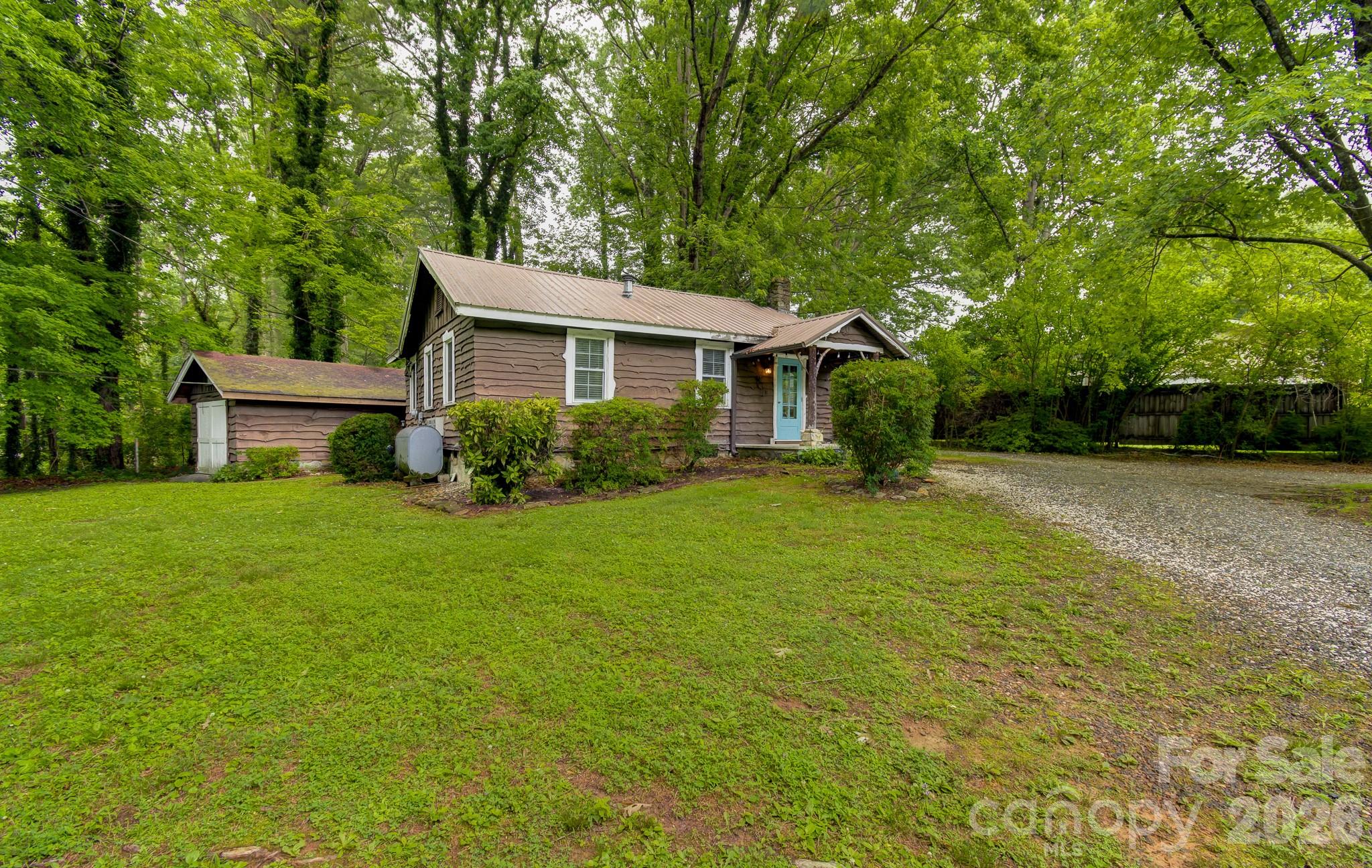 3119 Brevard Road — Hendersonville