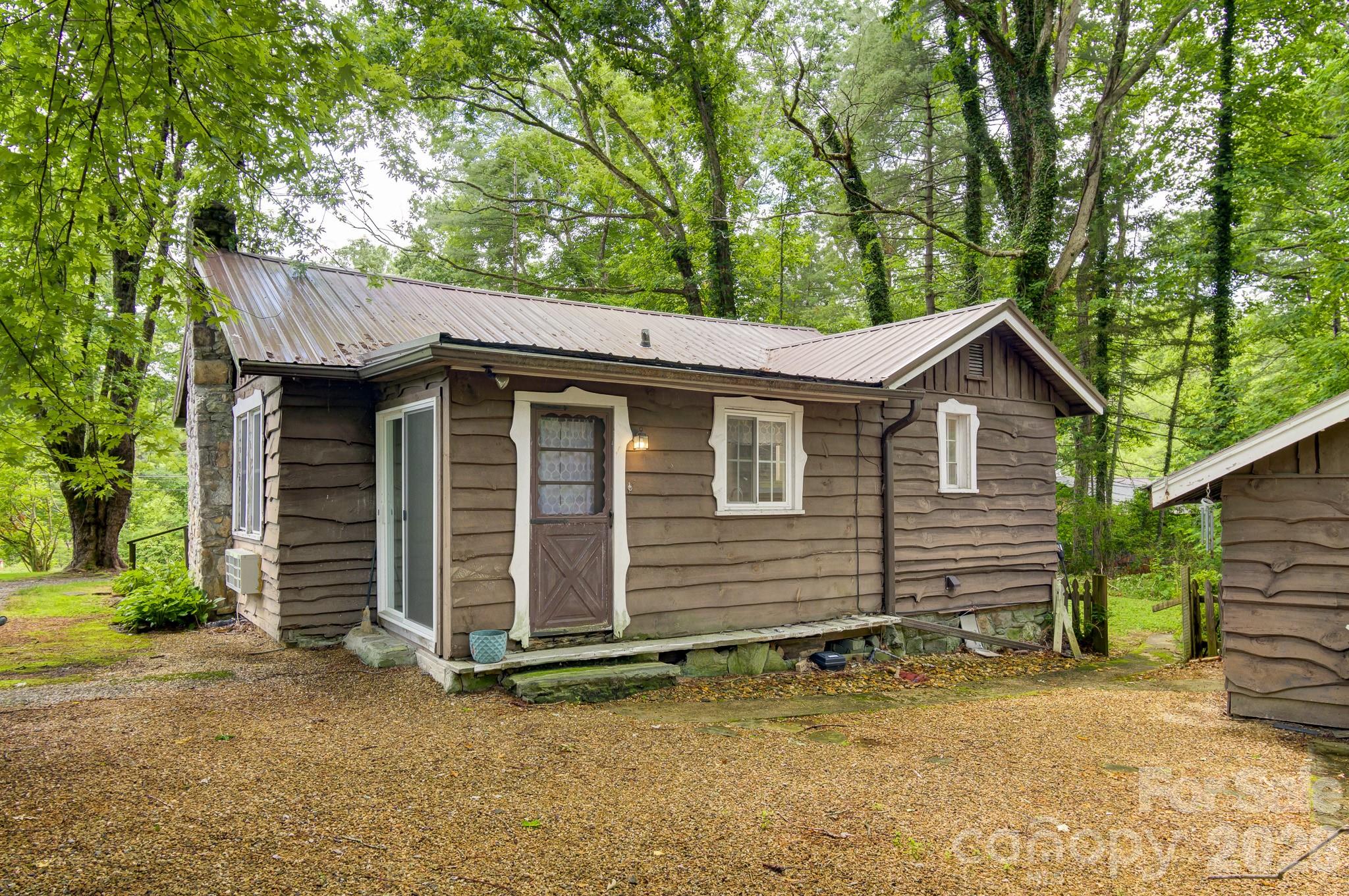 3119 Brevard Road — Hendersonville