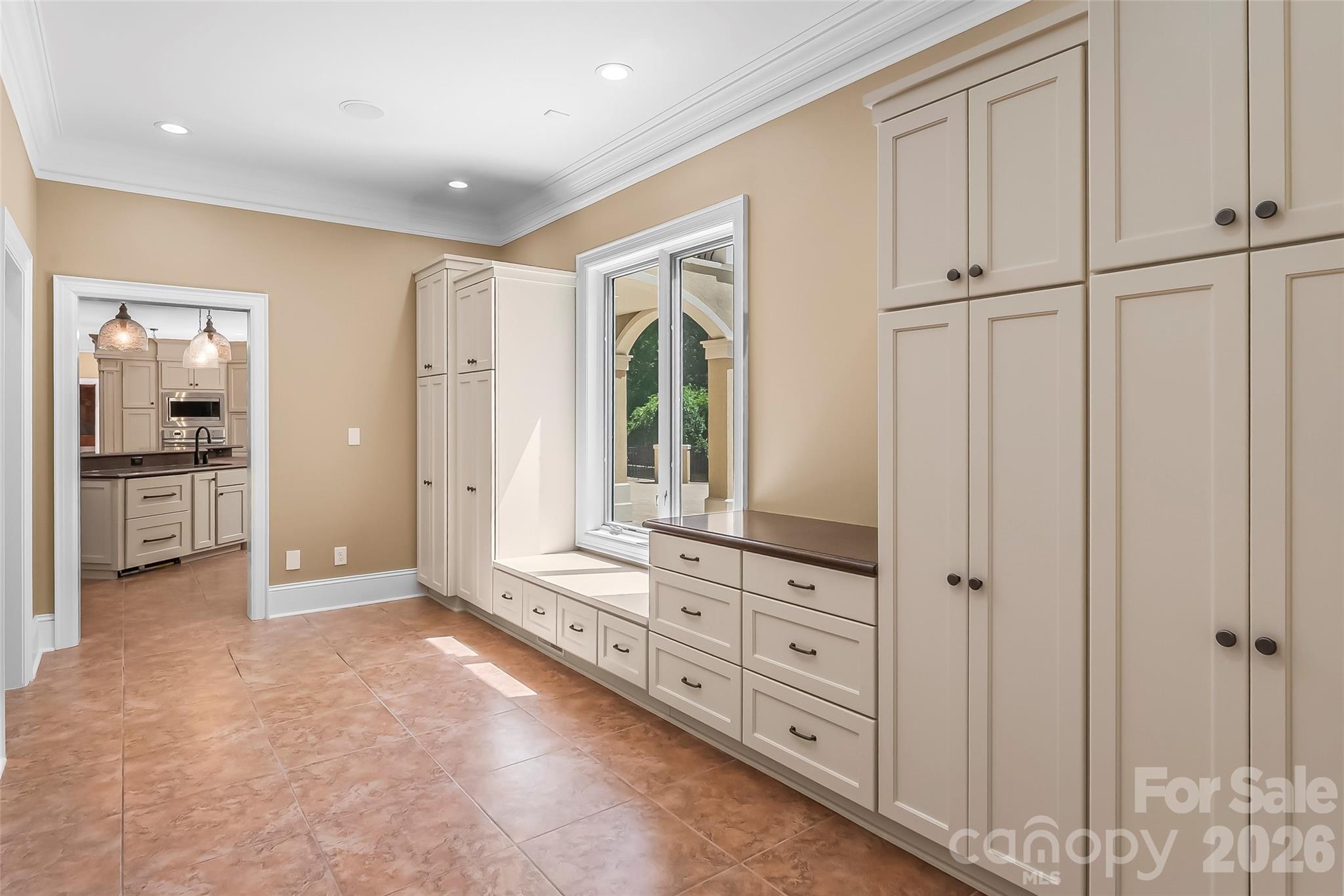 1090 Pearidge Road — Bostic