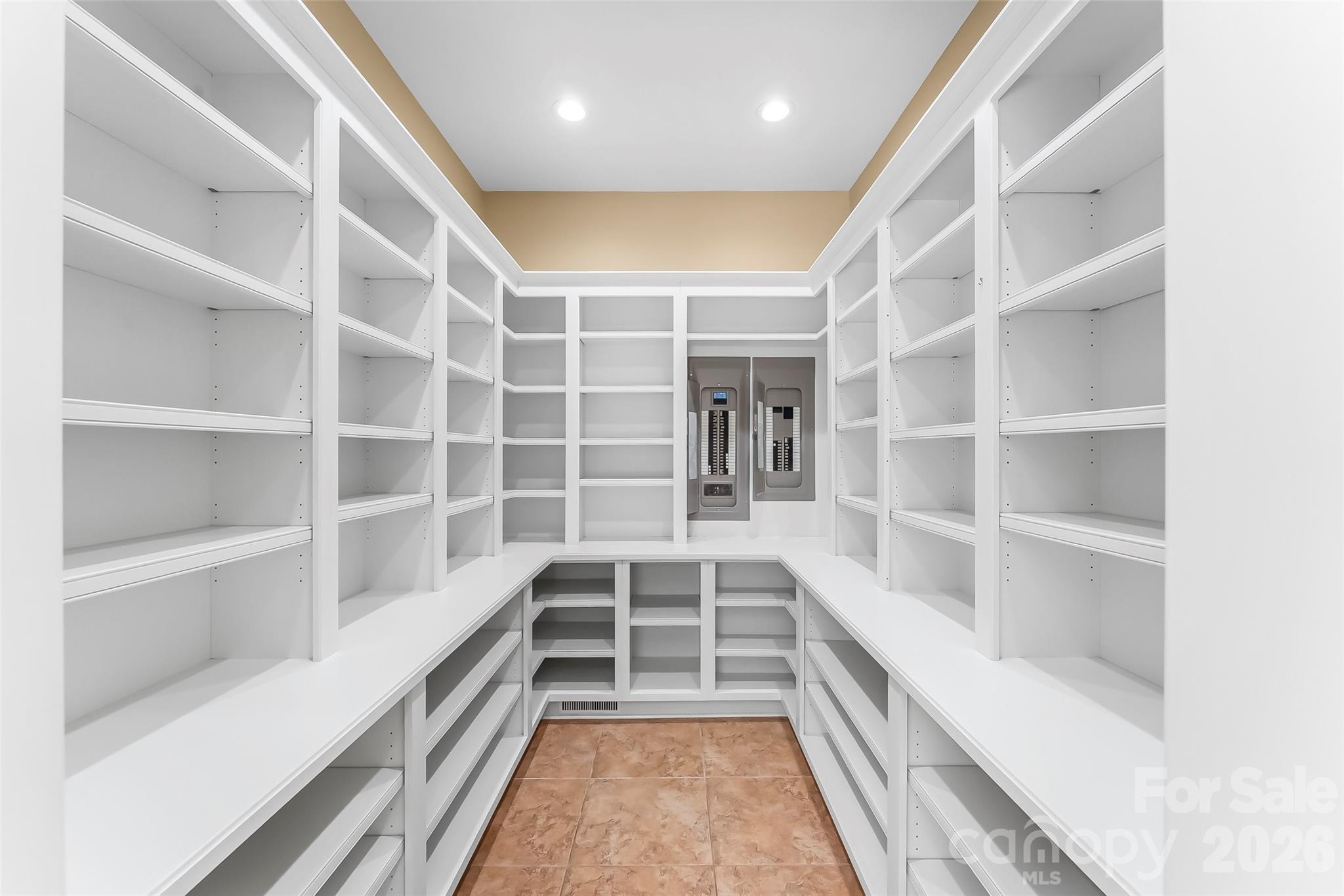 1090 Pearidge Road — Bostic