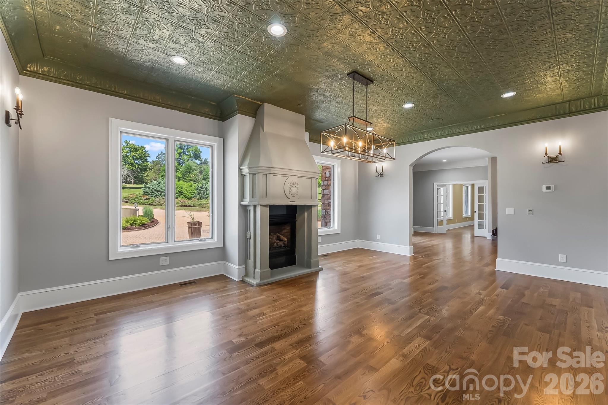 1090 Pearidge Road — Bostic