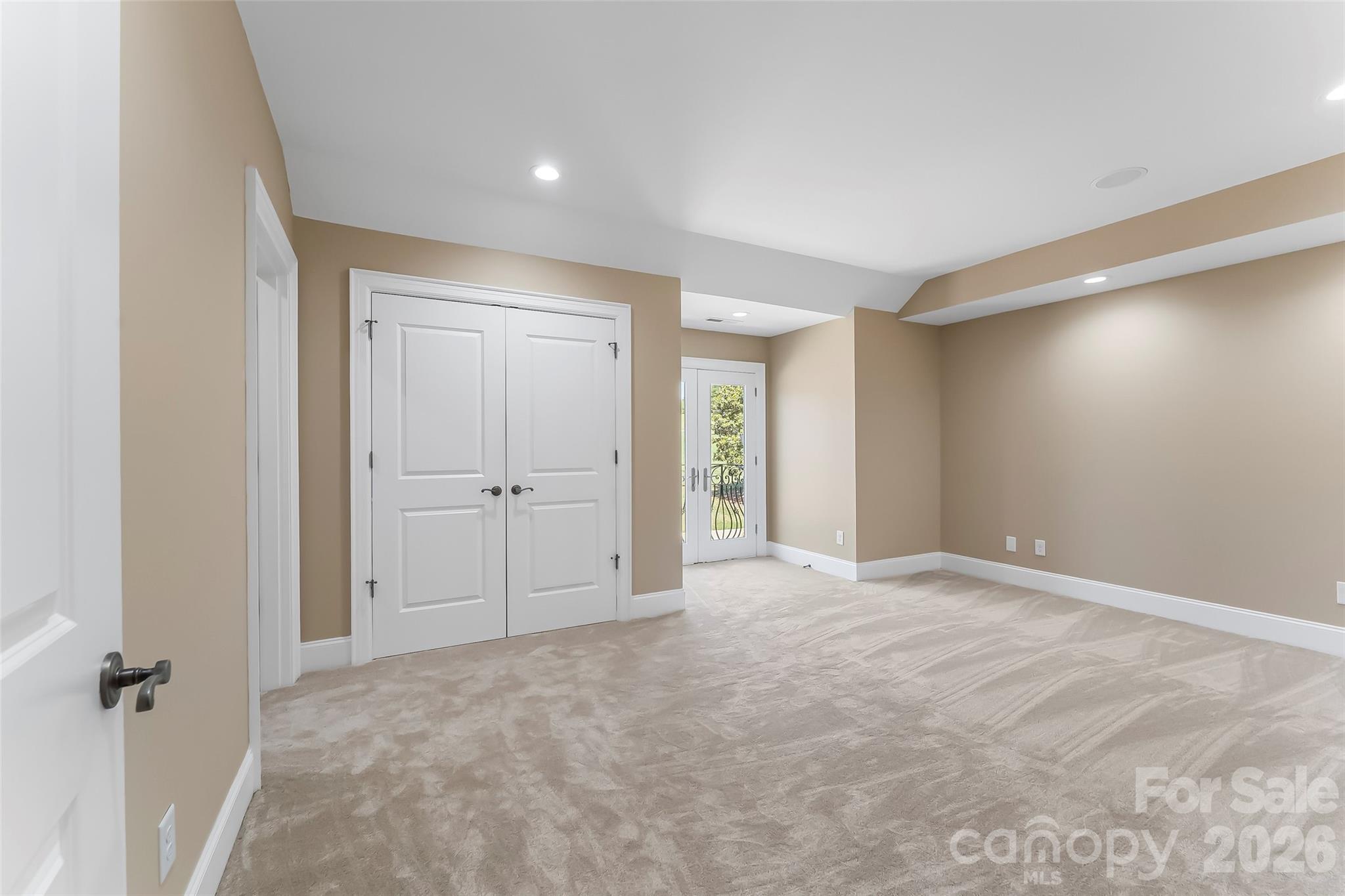 1090 Pearidge Road — Bostic