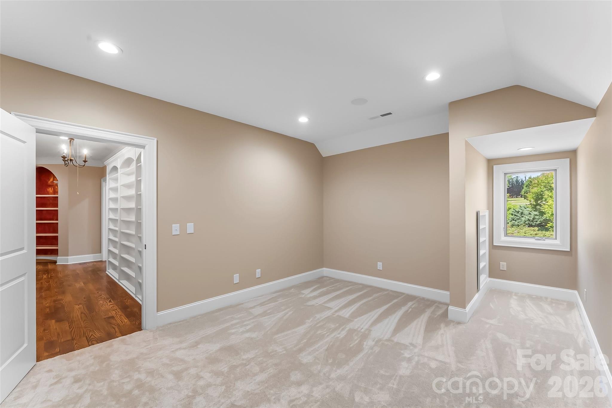 1090 Pearidge Road — Bostic