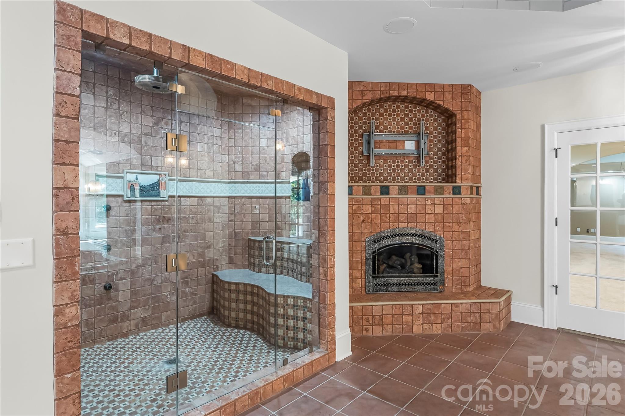 1090 Pearidge Road — Bostic