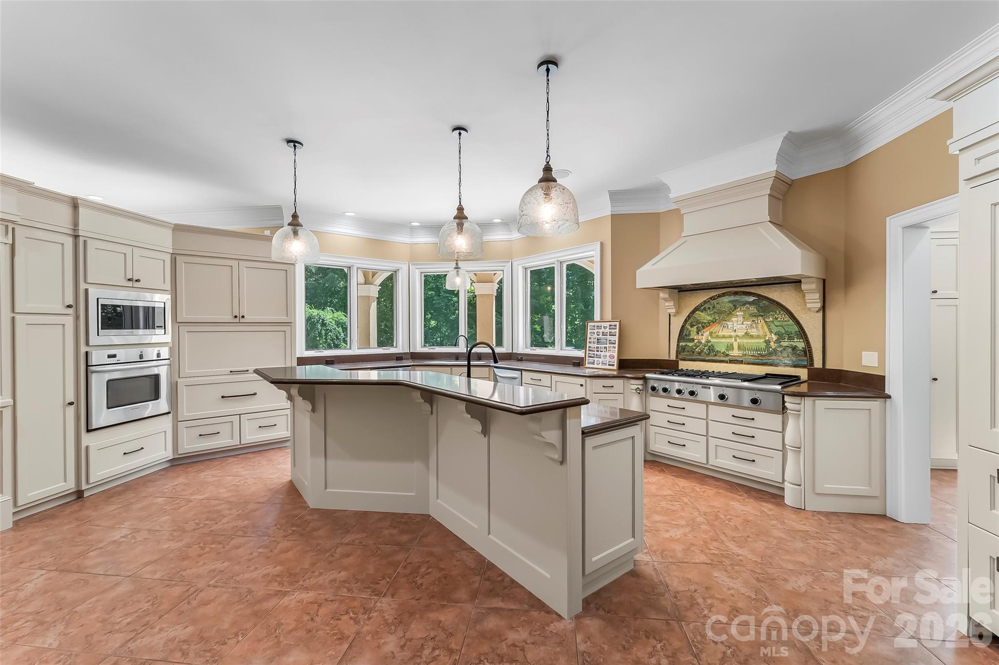 1090 Pearidge Road — Bostic