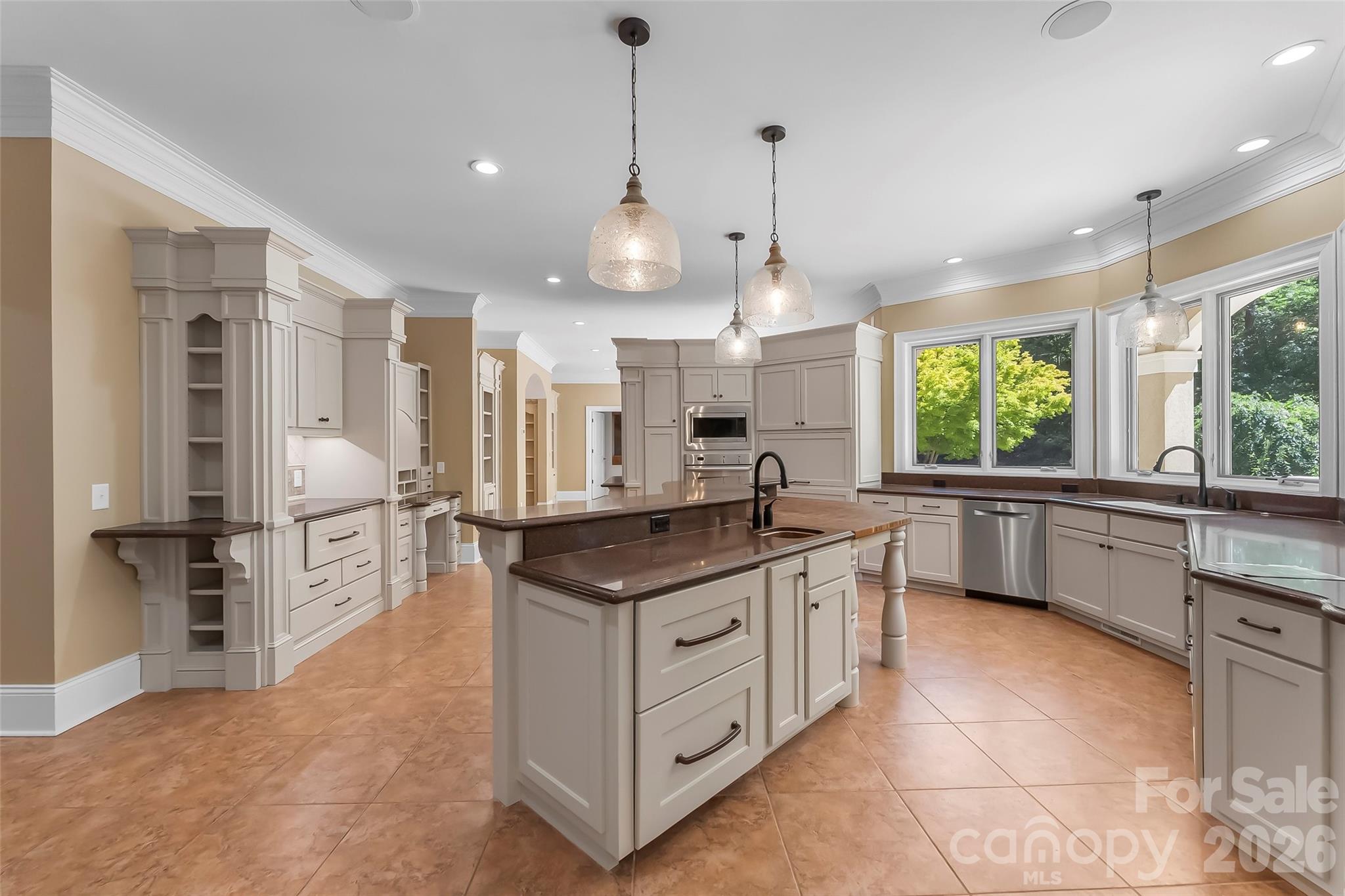 1090 Pearidge Road — Bostic