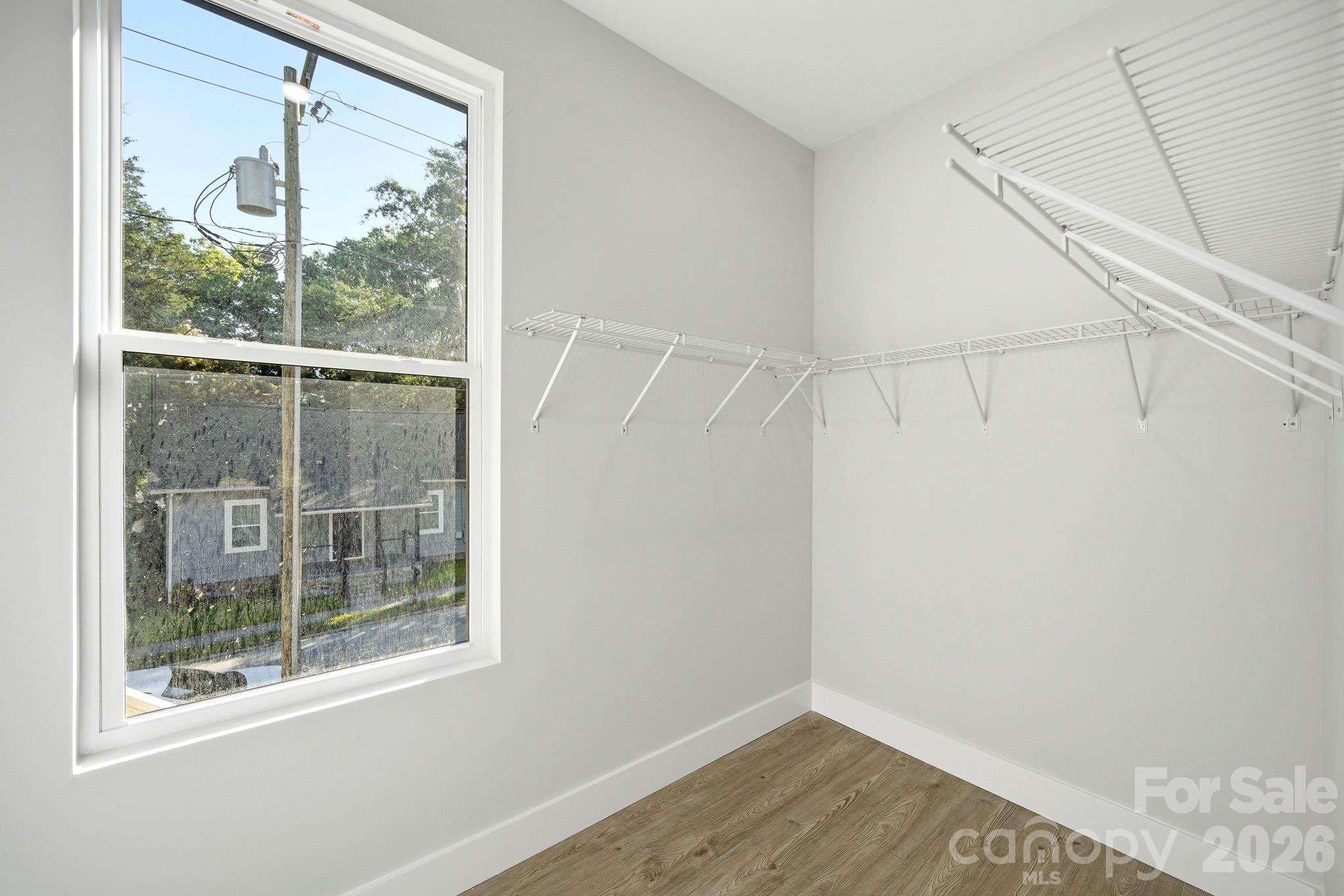 1111 W 7th Avenue — Gastonia