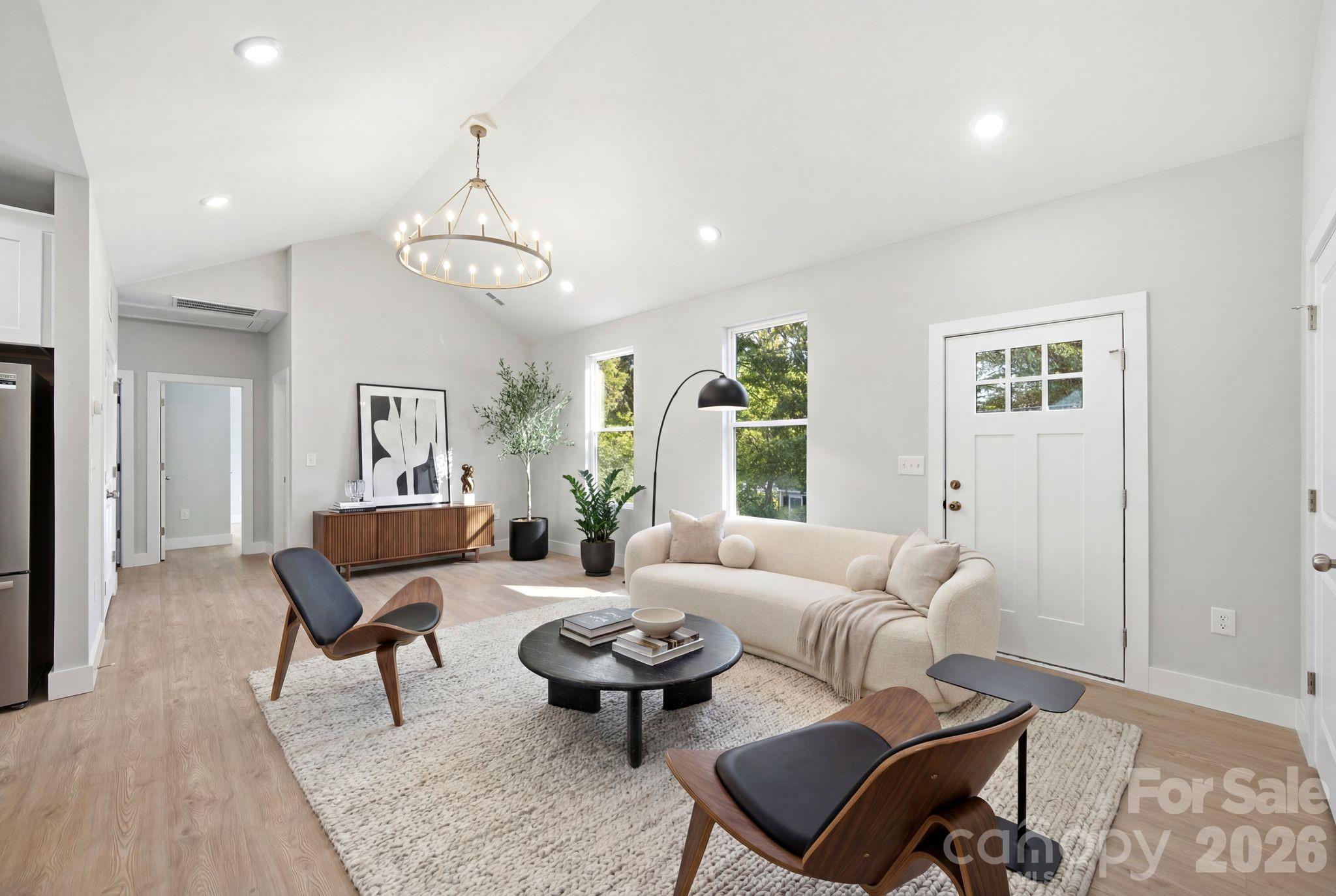 1111 W 7th Avenue — Gastonia