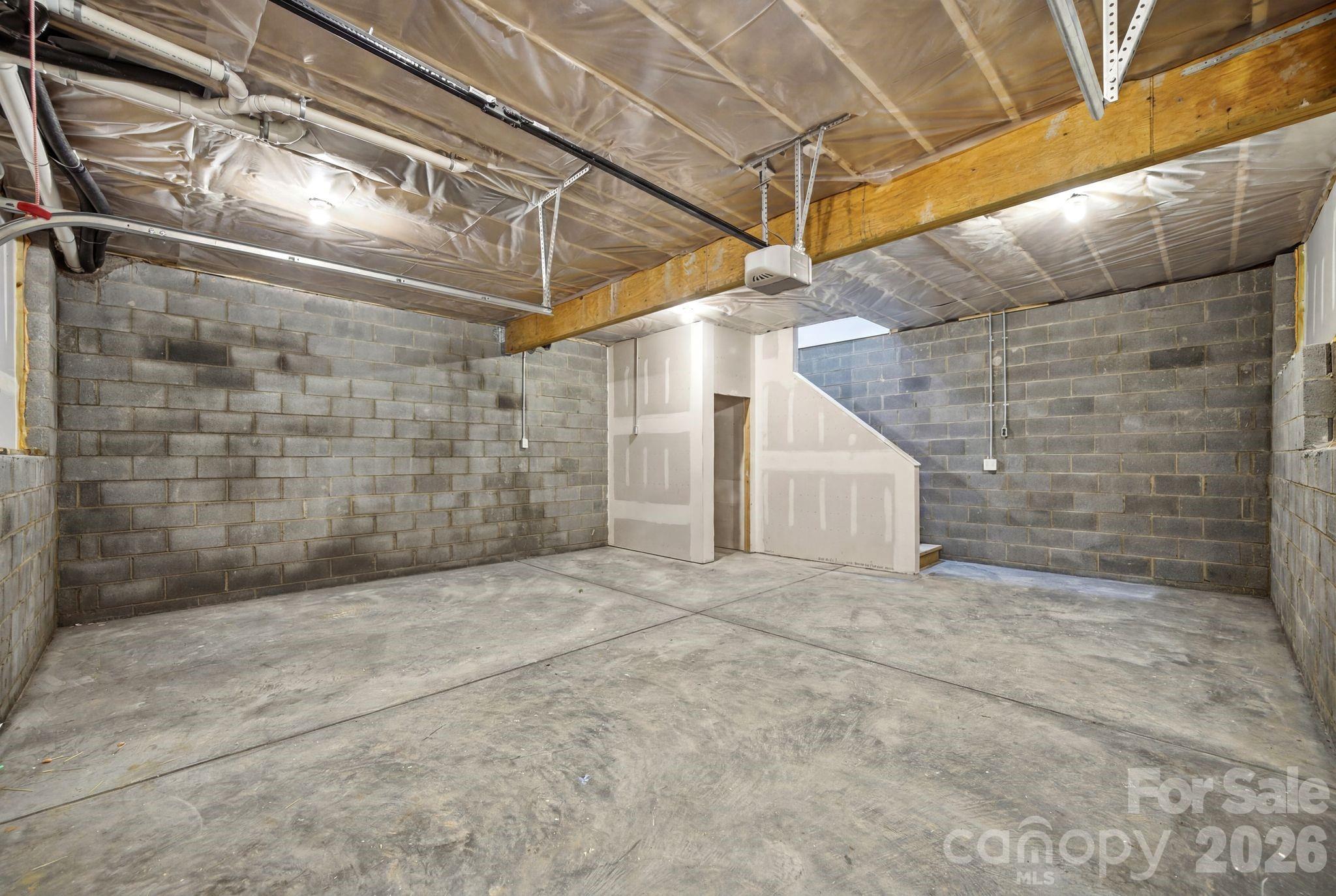 1111 W 7th Avenue — Gastonia