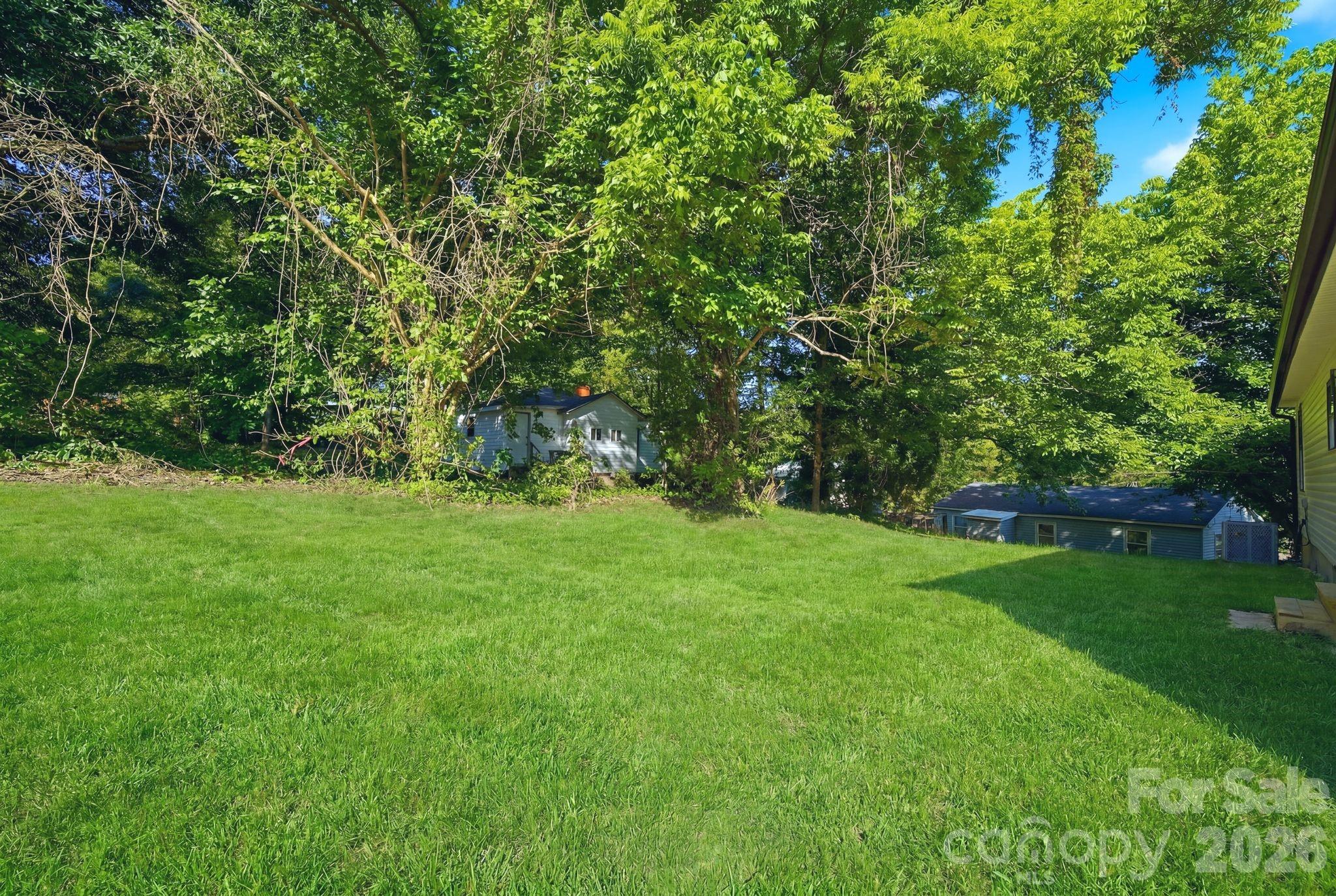 1111 W 7th Avenue — Gastonia