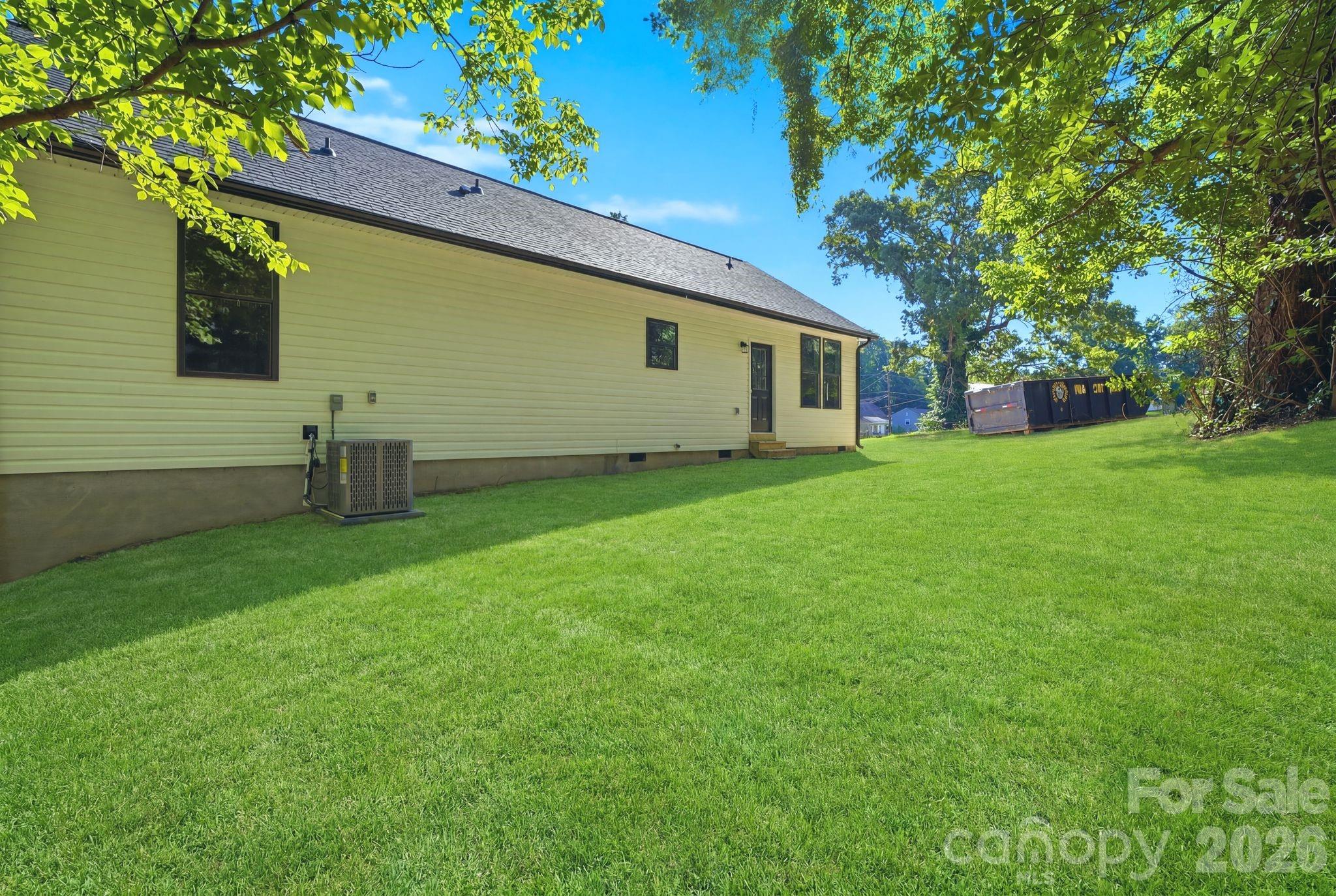 1111 W 7th Avenue — Gastonia