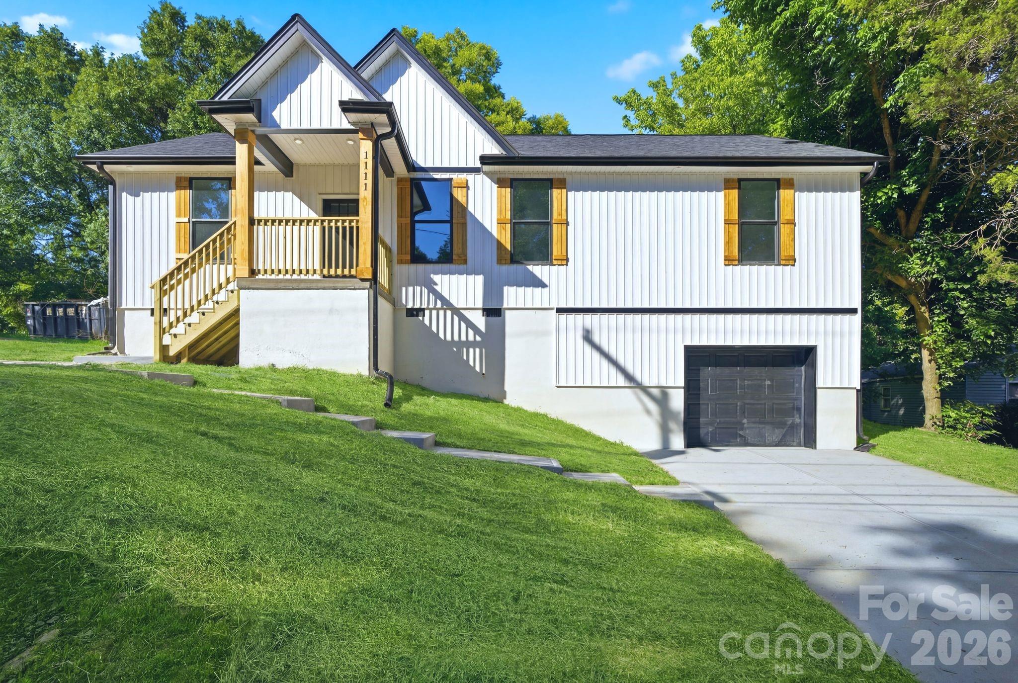 1111 W 7th Avenue — Gastonia