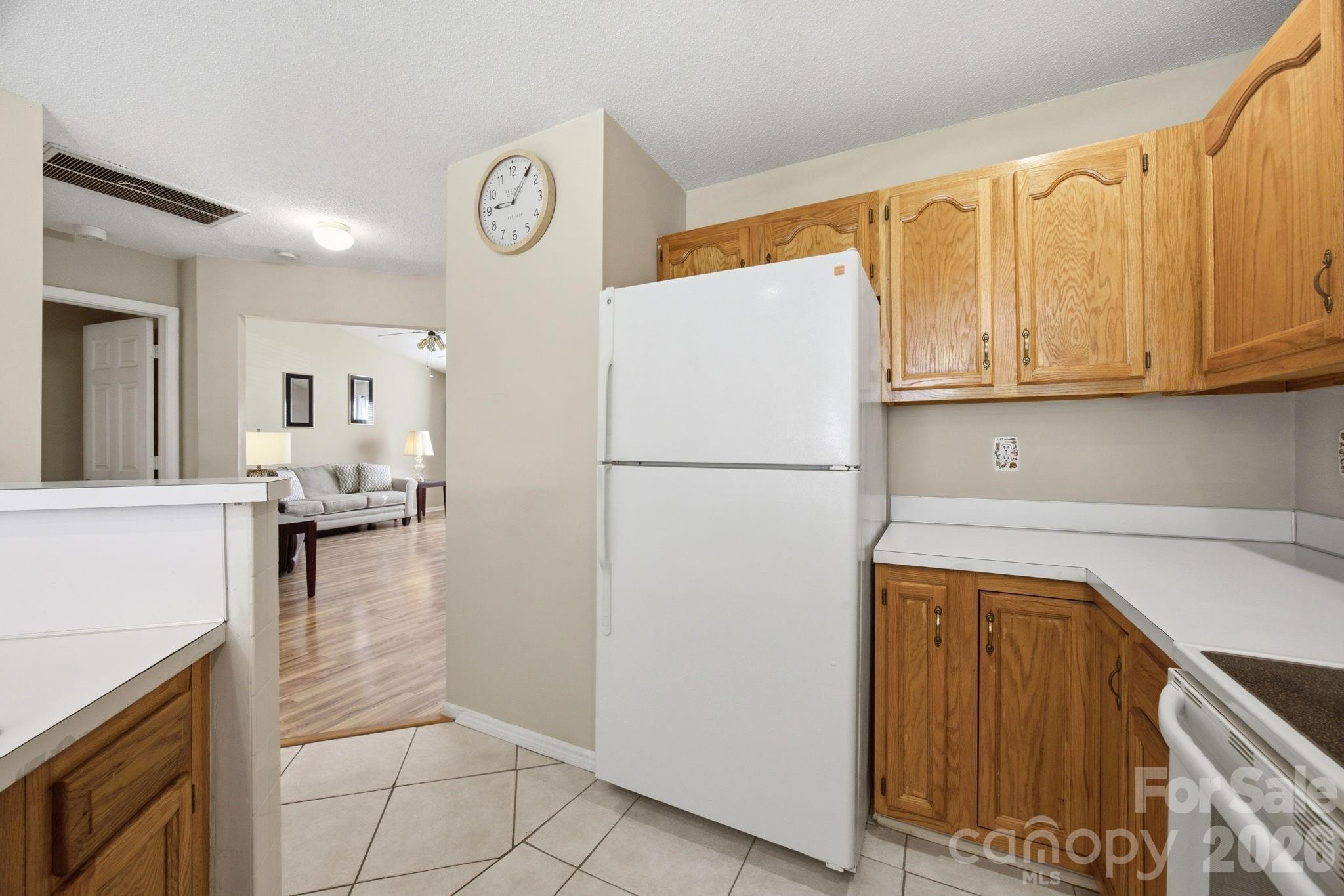 9003 Four Mile Creek Road — Charlotte