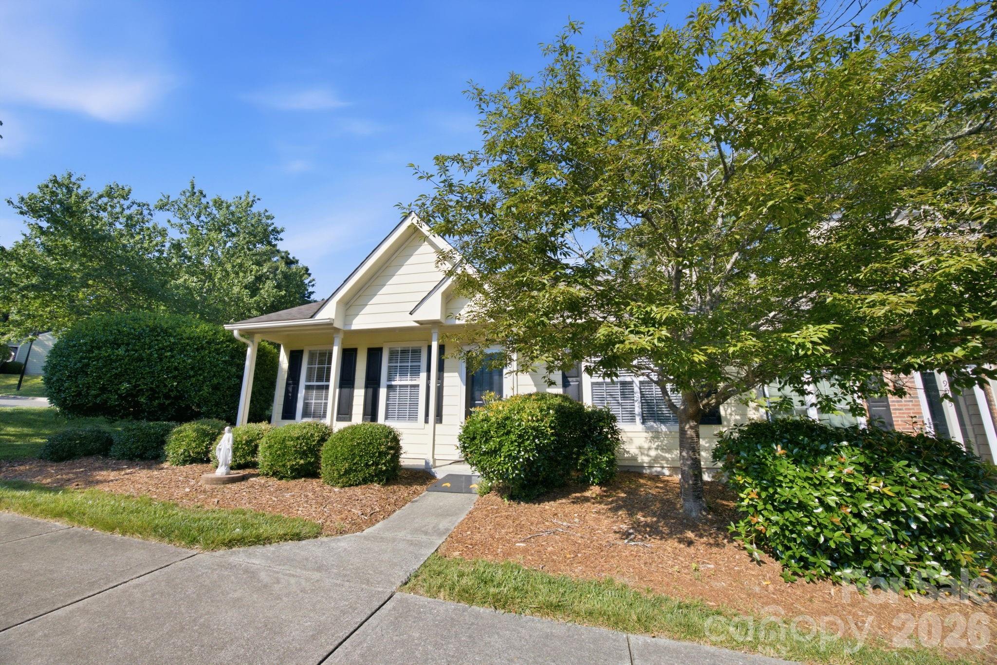9003 Four Mile Creek Road — Charlotte