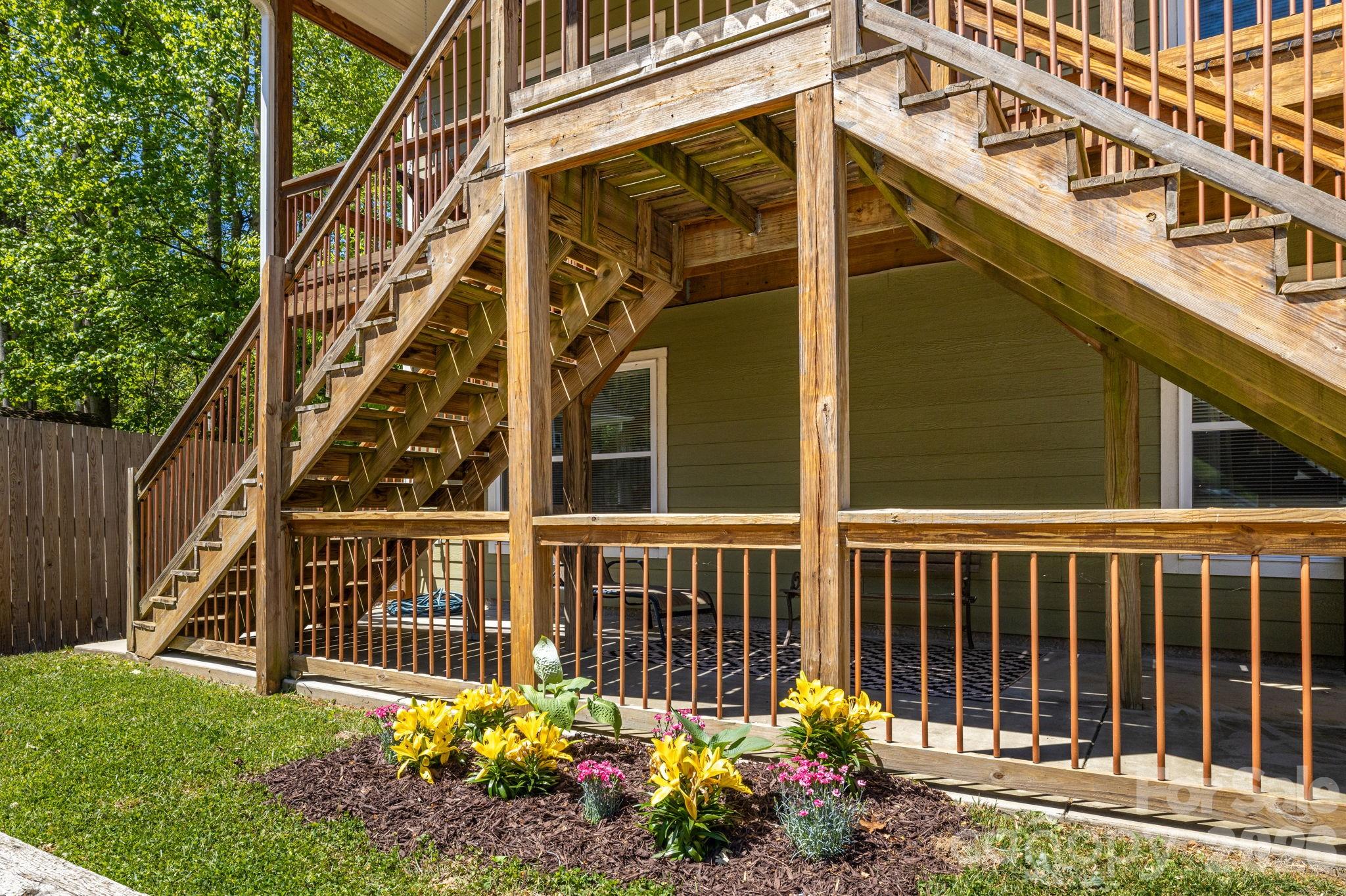 309 London Road — Asheville