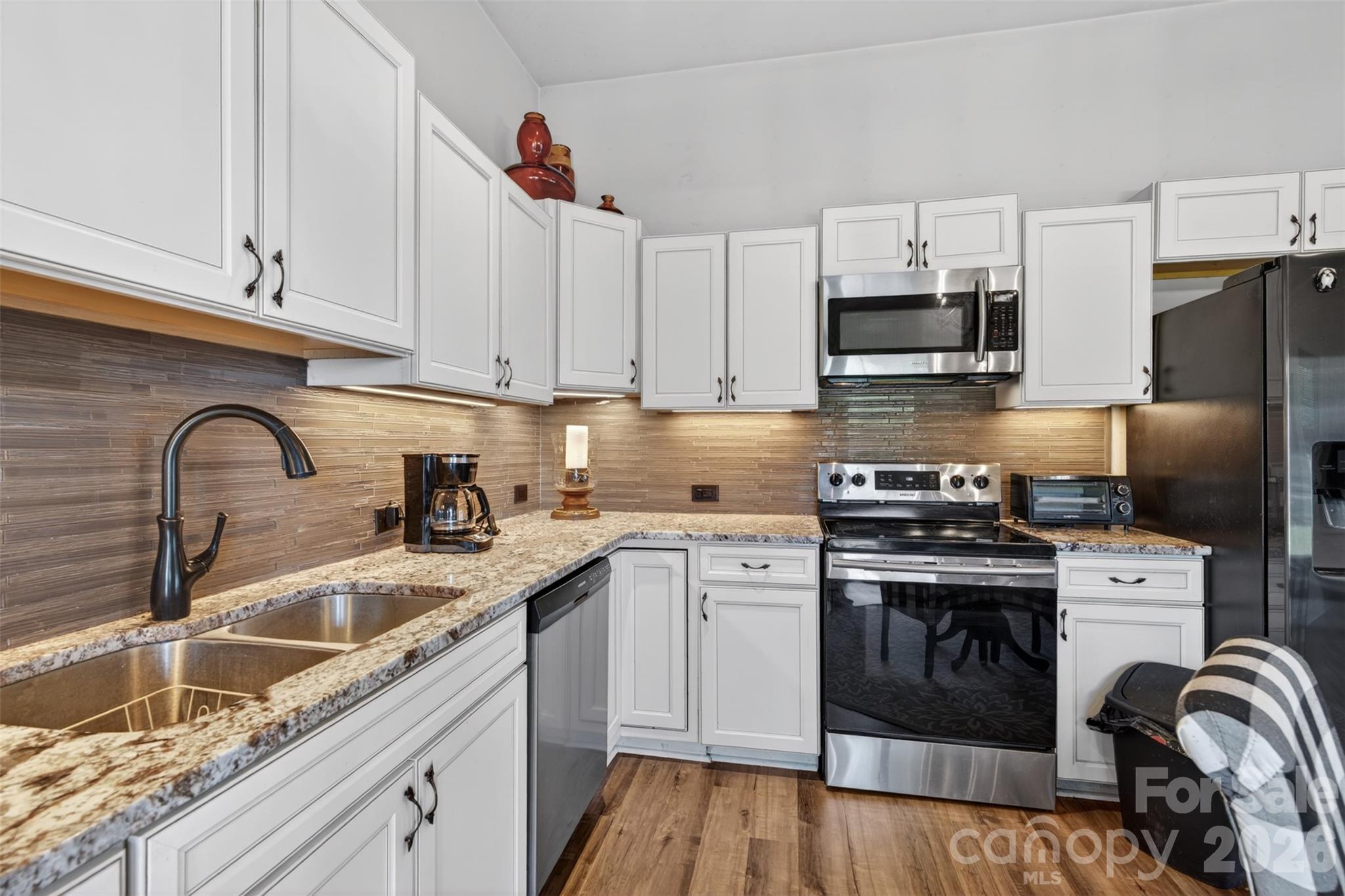 615 Kenway Loop — Mooresville