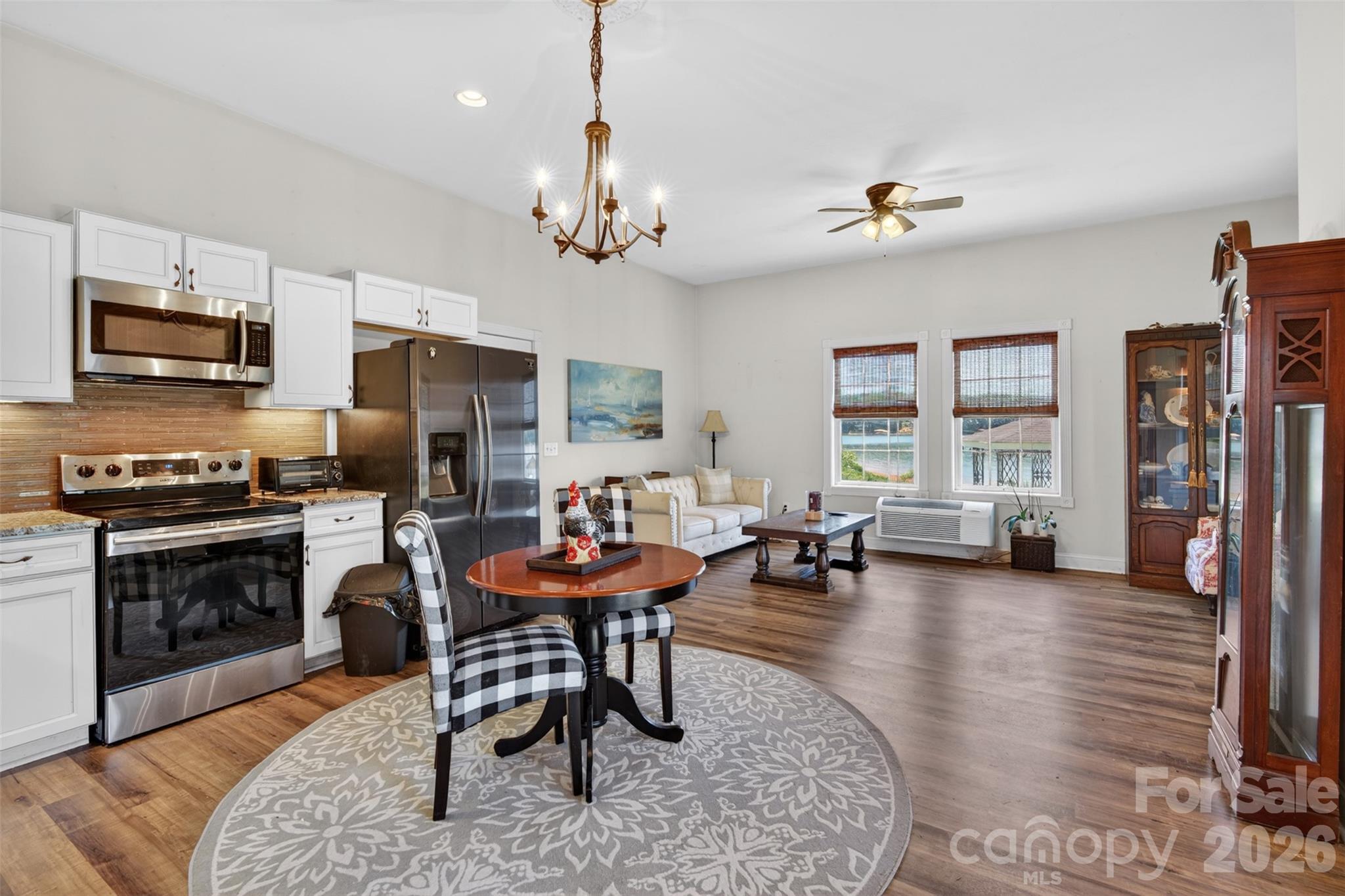 615 Kenway Loop — Mooresville