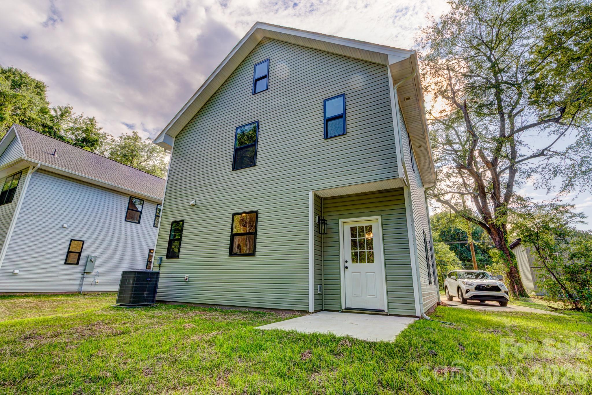 607 LeGrand Street — Shelby