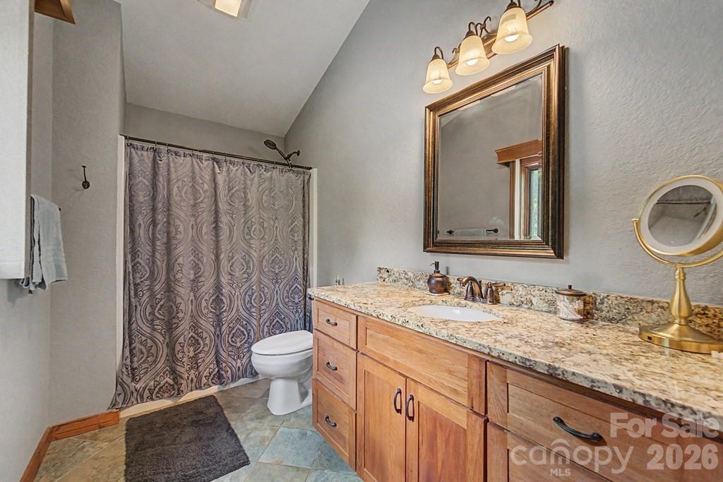 346 Torwood Lane — Whittier