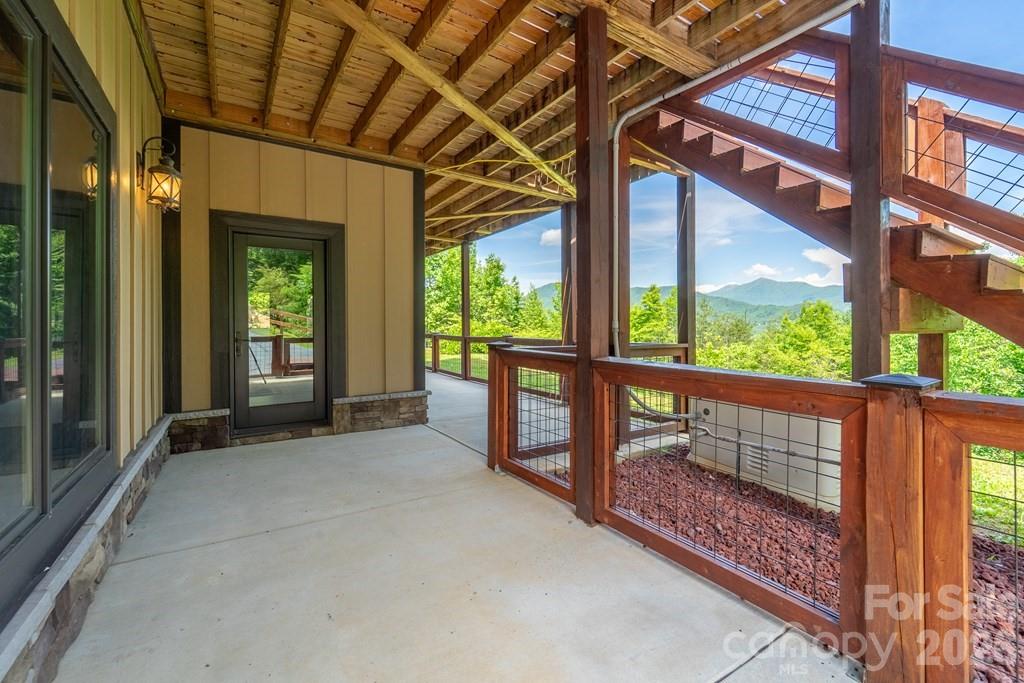 346 Torwood Lane — Whittier
