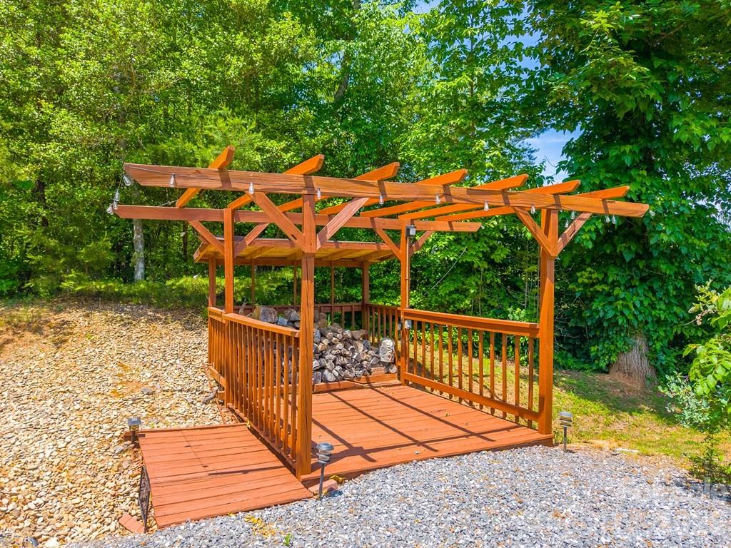 346 Torwood Lane — Whittier