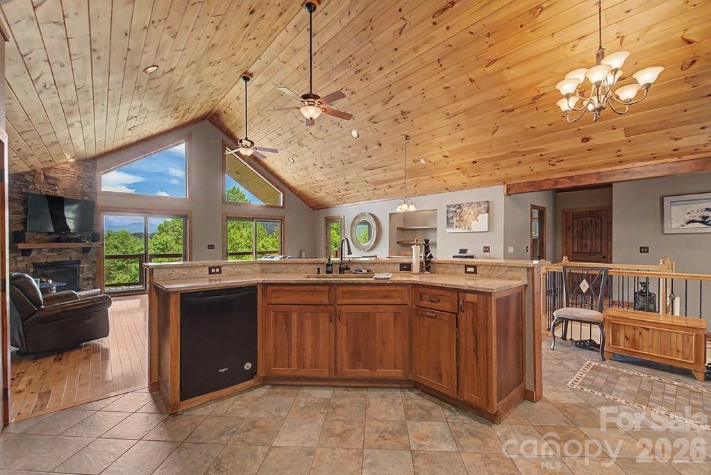 346 Torwood Lane — Whittier