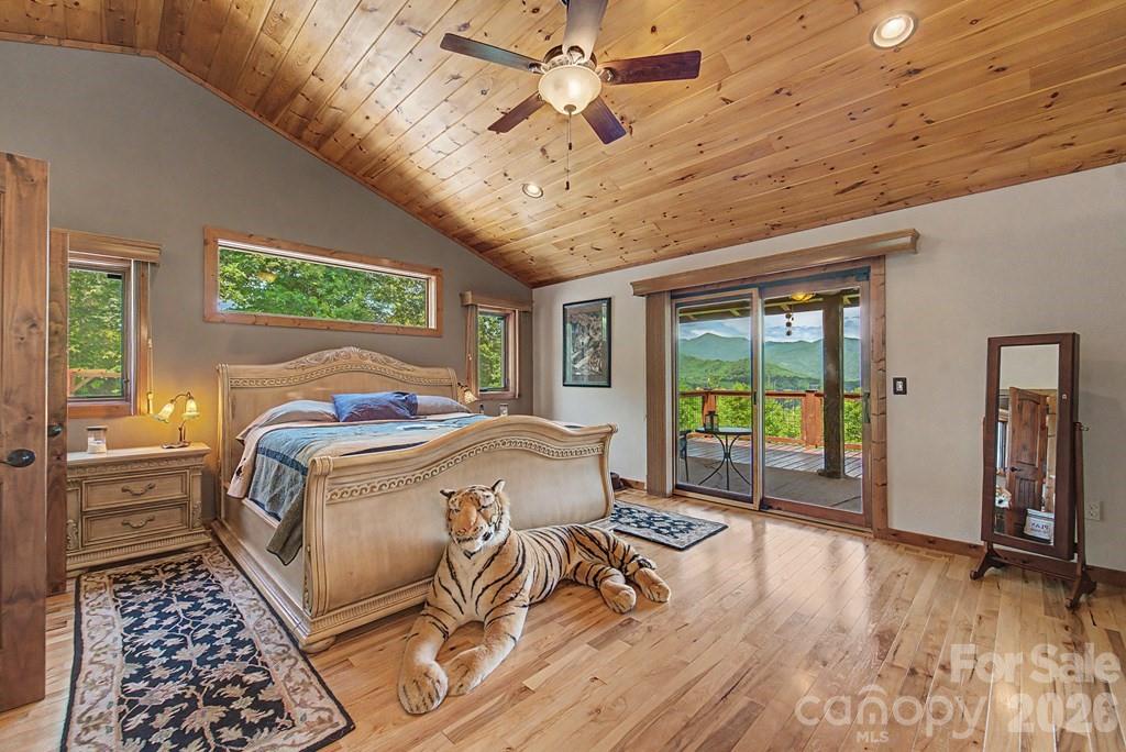 346 Torwood Lane — Whittier