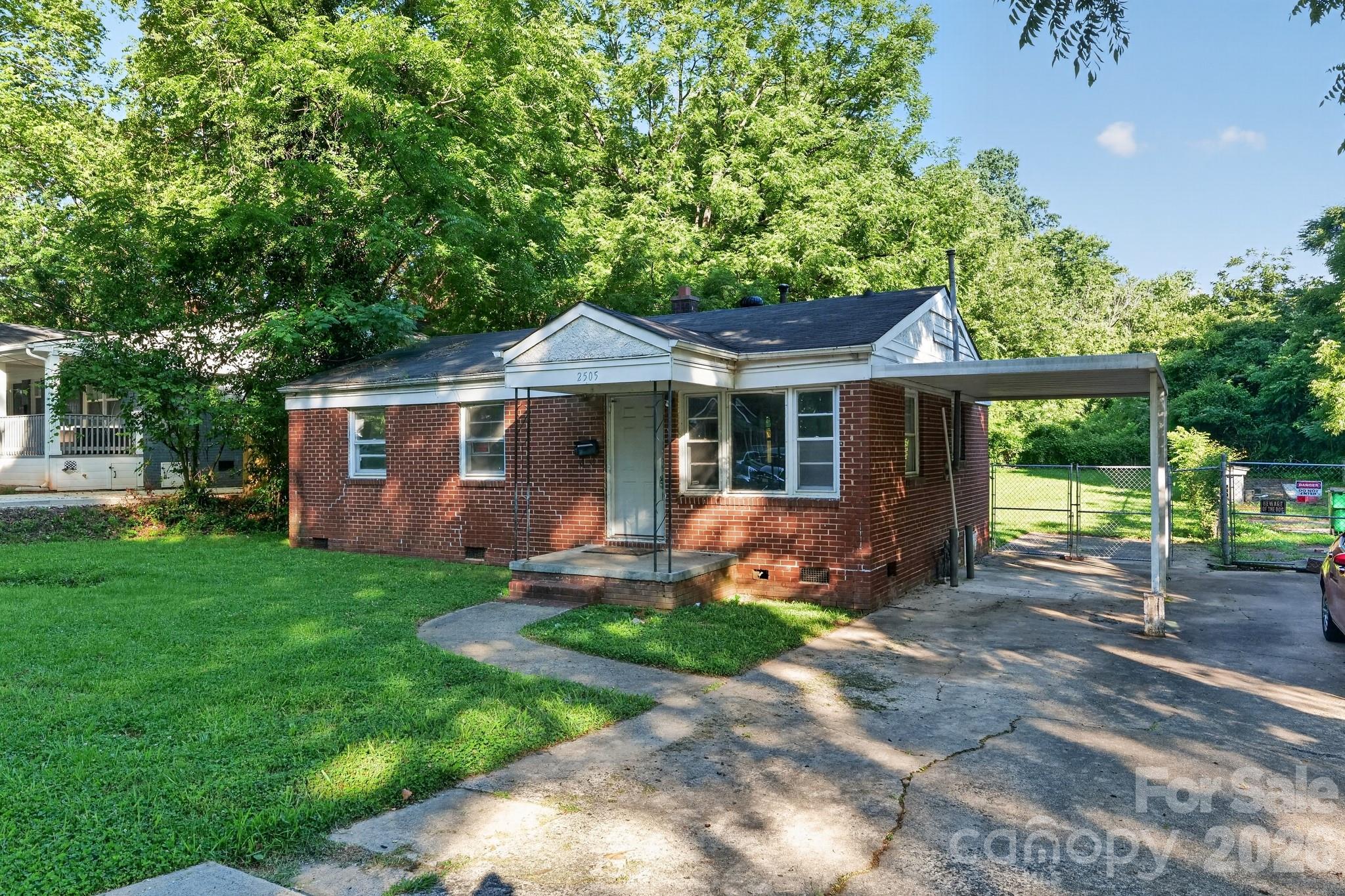 2505 Druid Hills Way — Charlotte