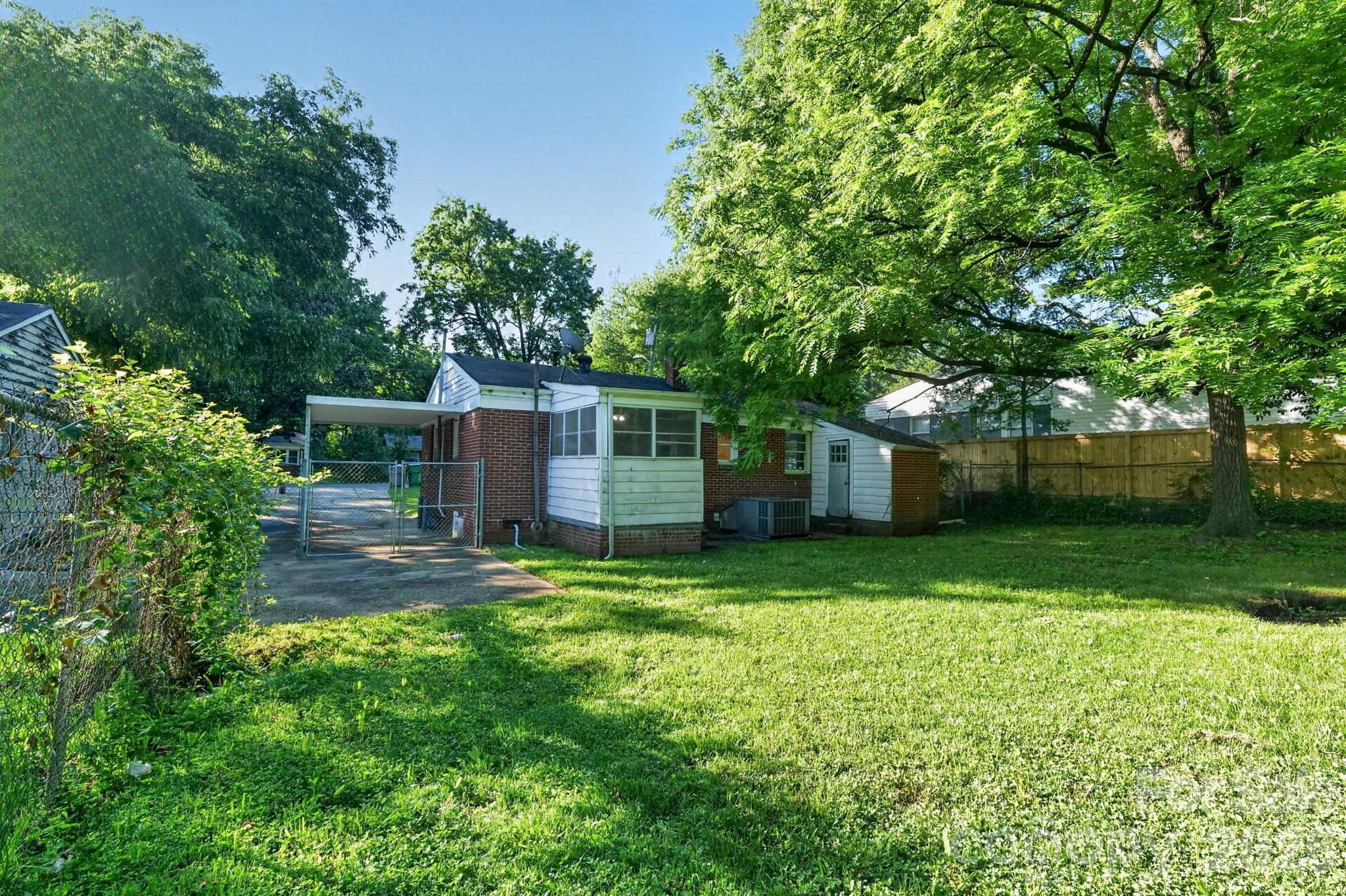 2505 Druid Hills Way — Charlotte