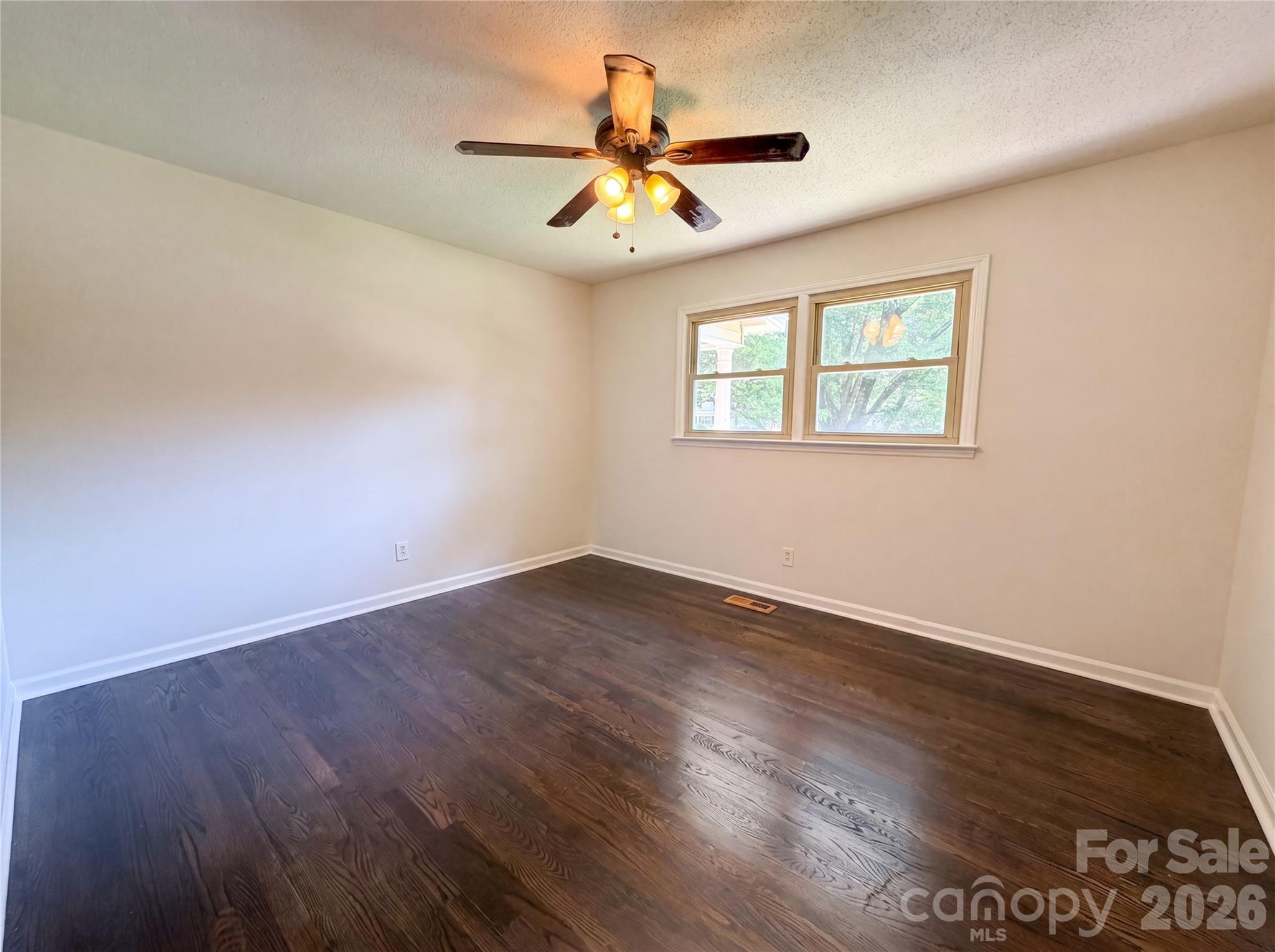 2418 Woodbridge Drive — Gastonia