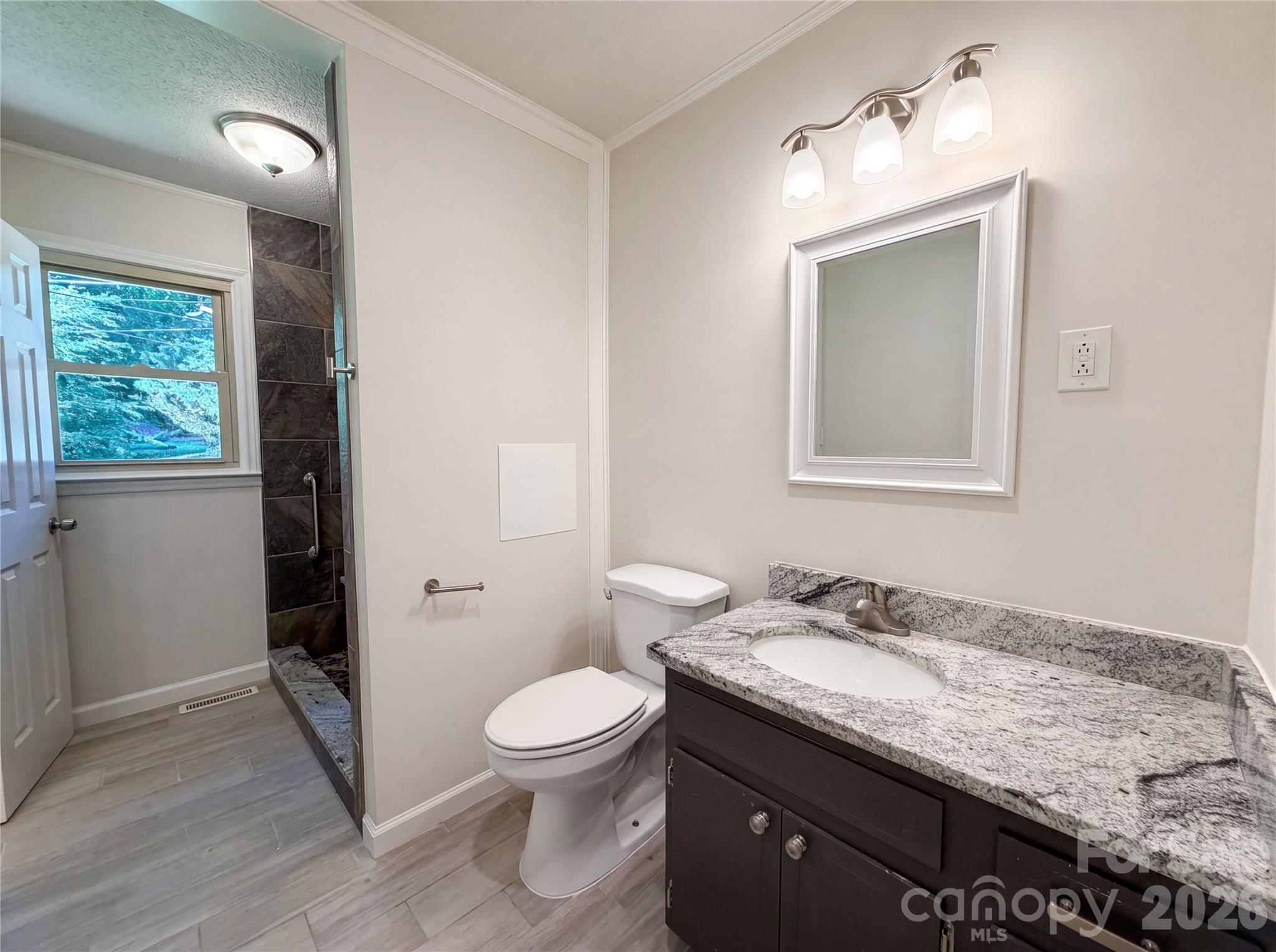 2418 Woodbridge Drive — Gastonia