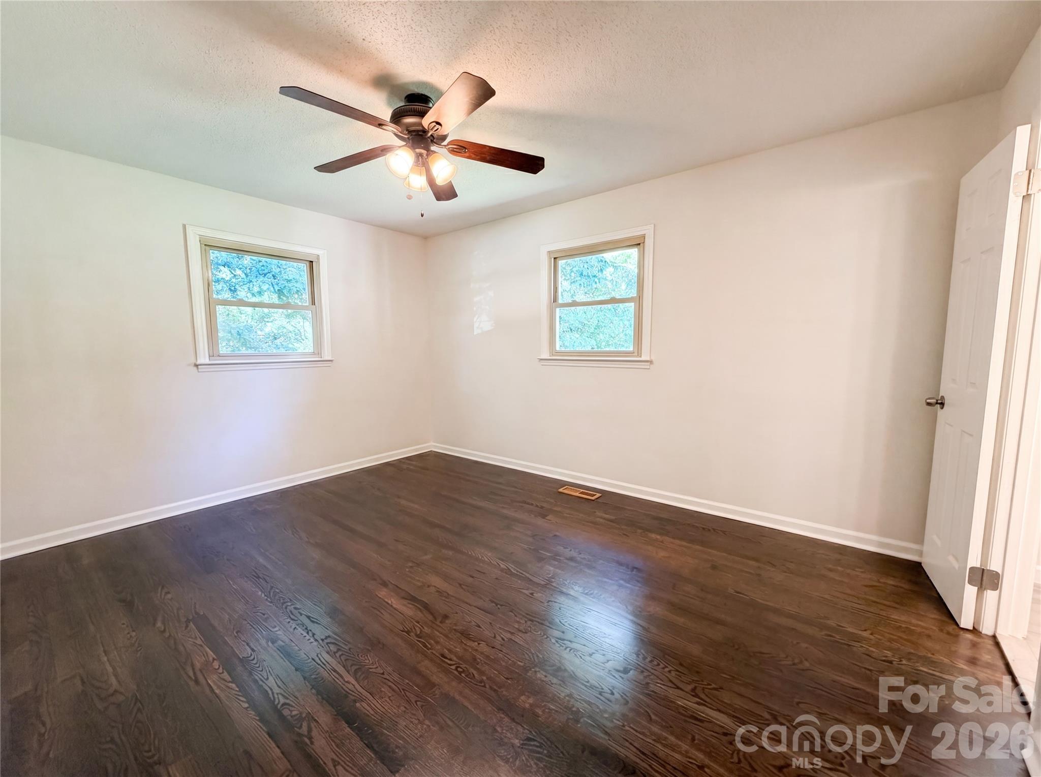 2418 Woodbridge Drive — Gastonia