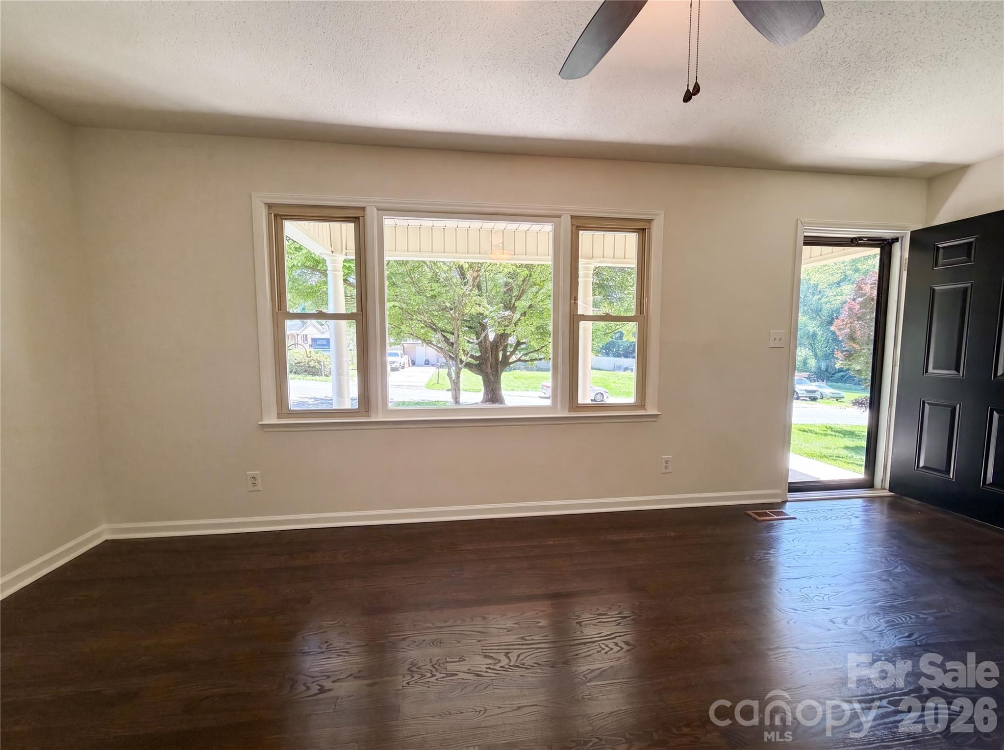 2418 Woodbridge Drive — Gastonia