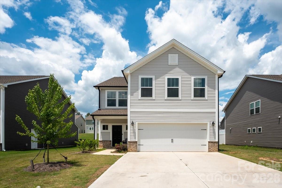 144 Stonewater Drive — Oakboro