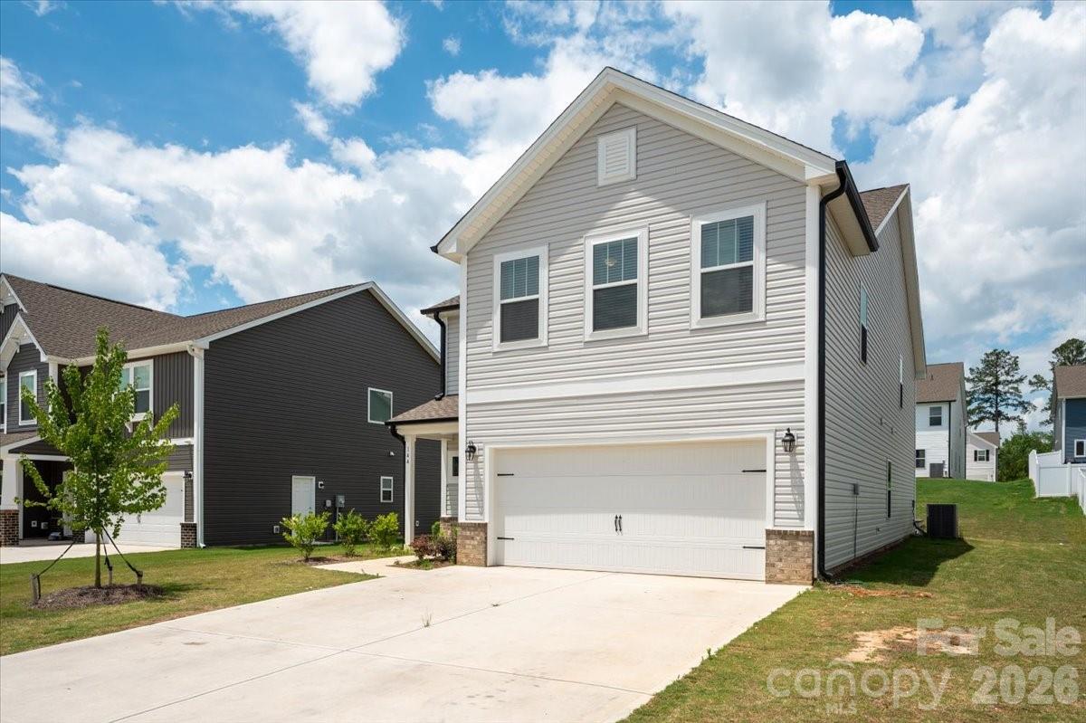 144 Stonewater Drive — Oakboro